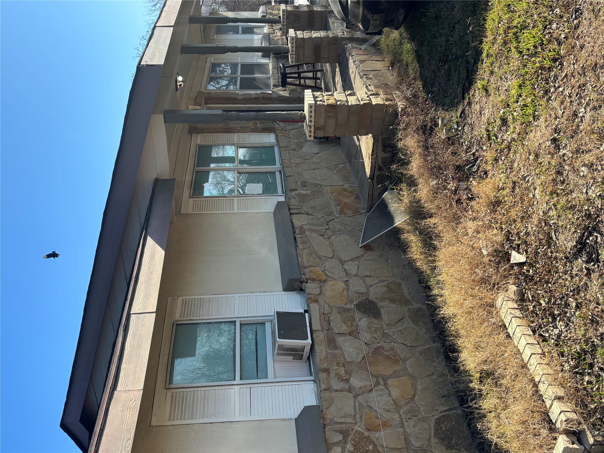 2214 Gardenia Dr, Austin, TX 78727