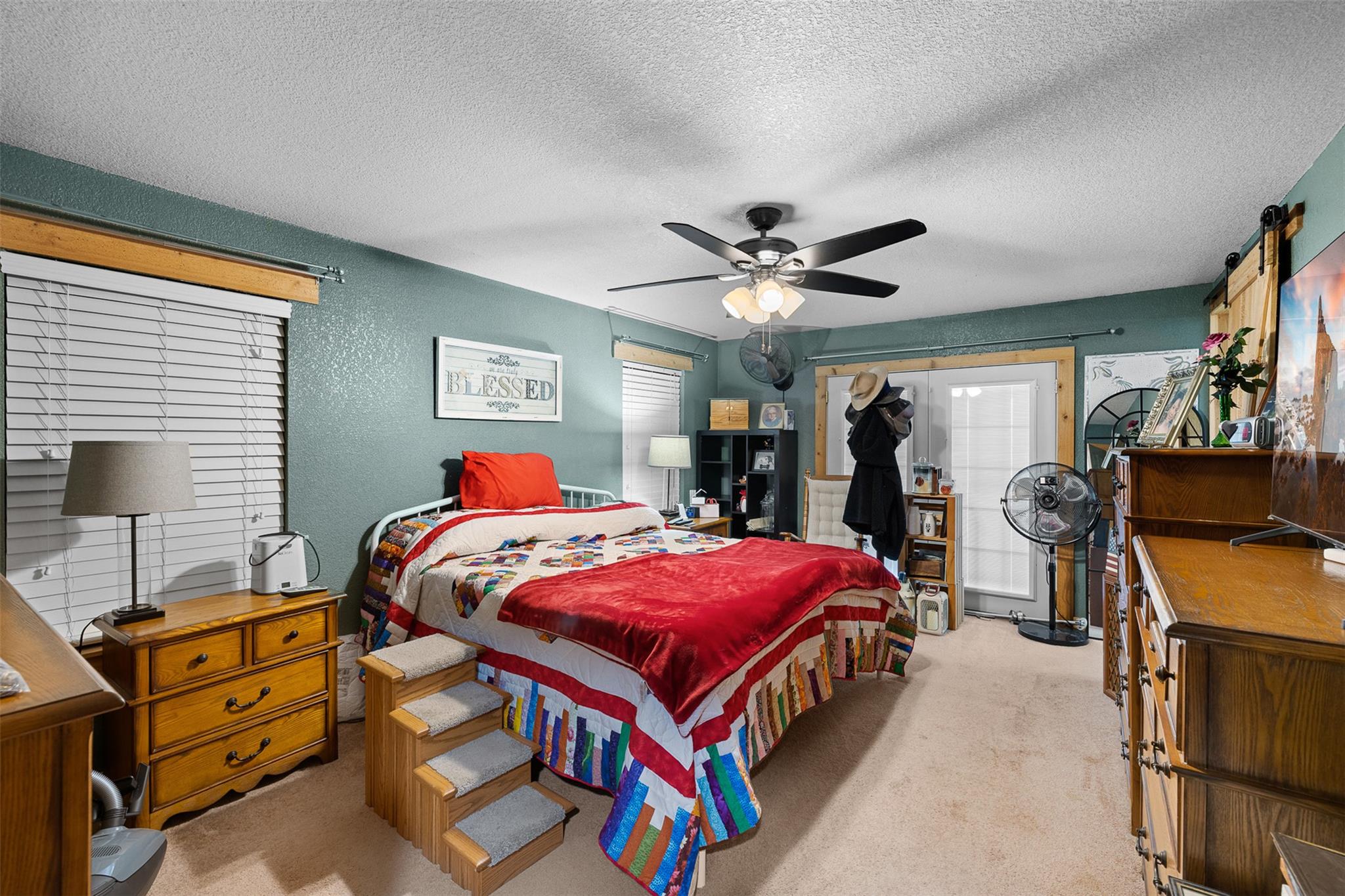 7393 N State Highway 80, Nixon, TX 78140