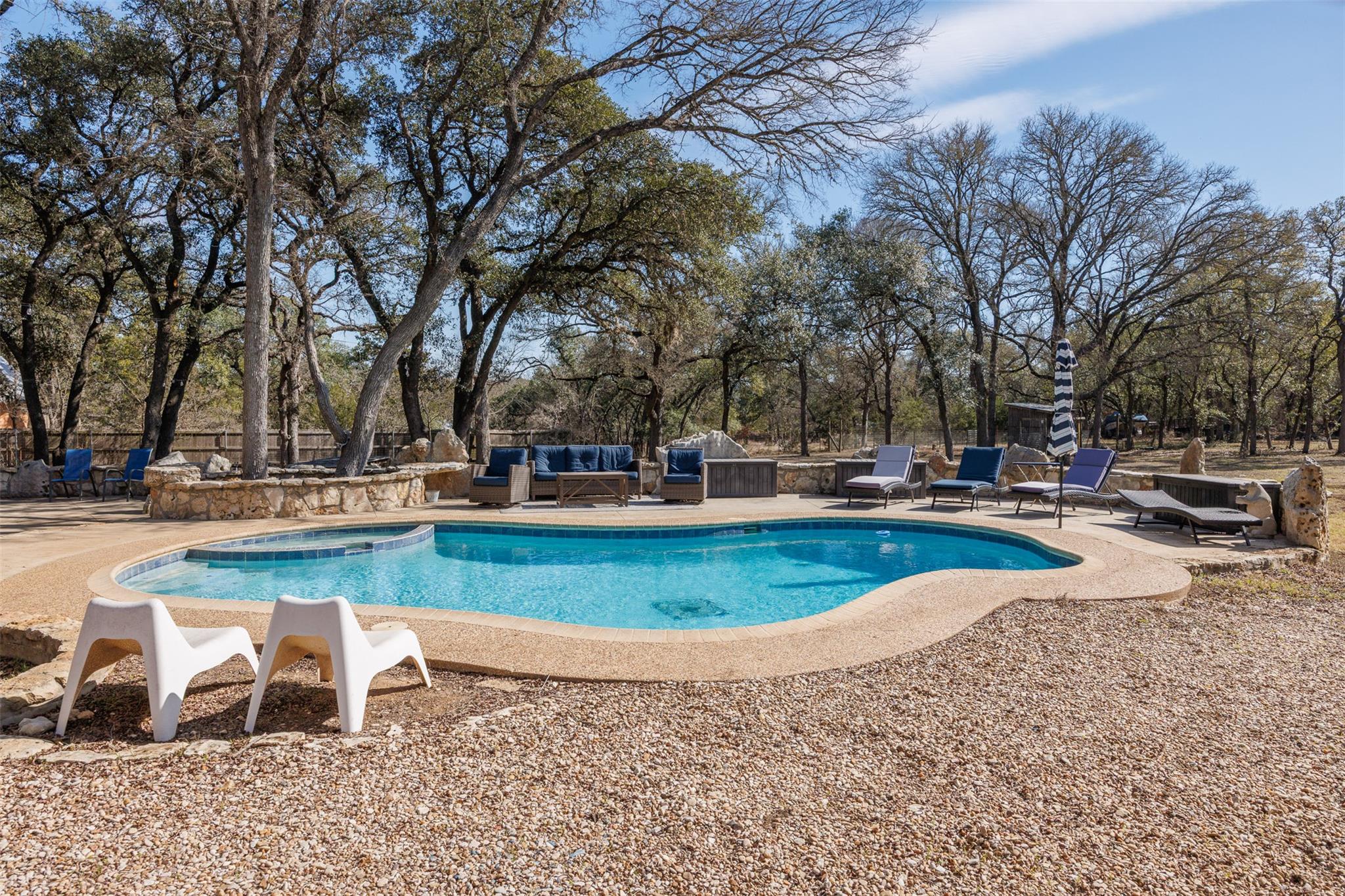 301 Green Acres Dr, Wimberley, TX 78676