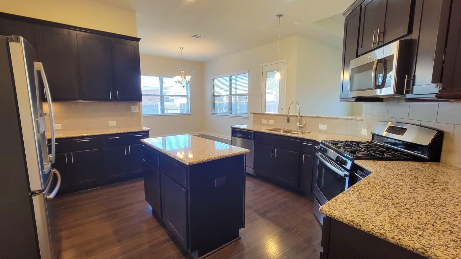 706 Old Settlers Dr, San Marcos, TX 78666