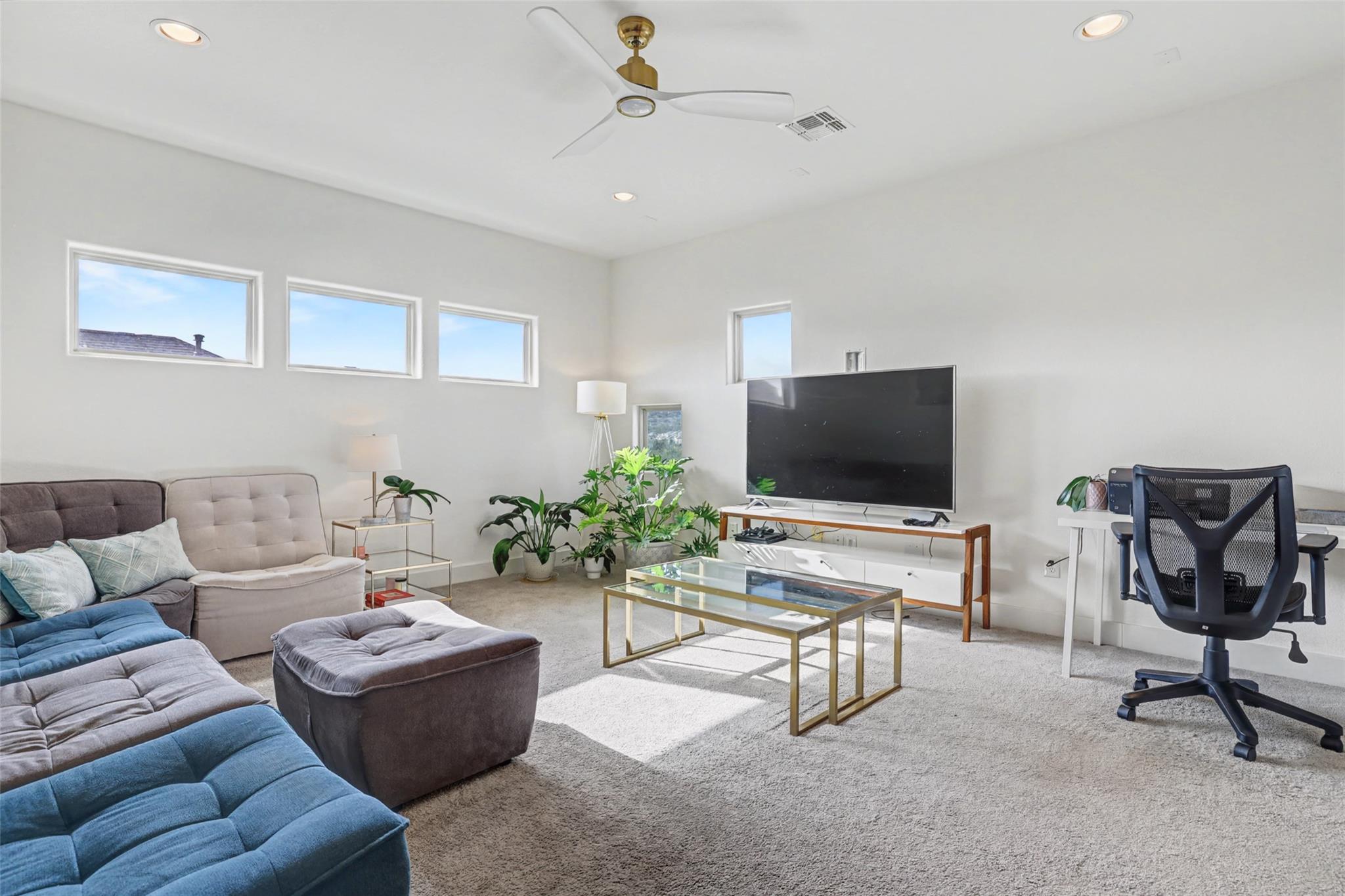 407 Forza Viola Way, Austin, TX 78738