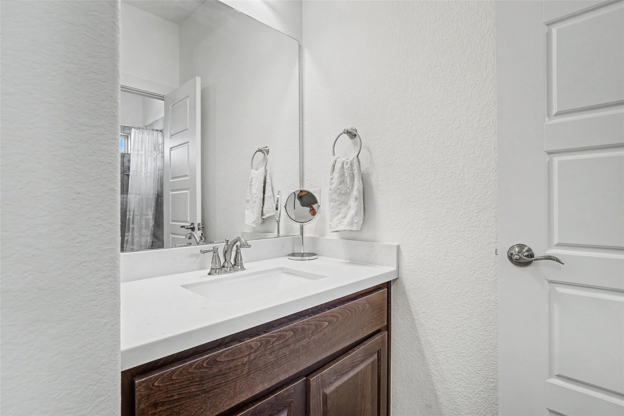 407 Forza Viola Way, Austin, TX 78738