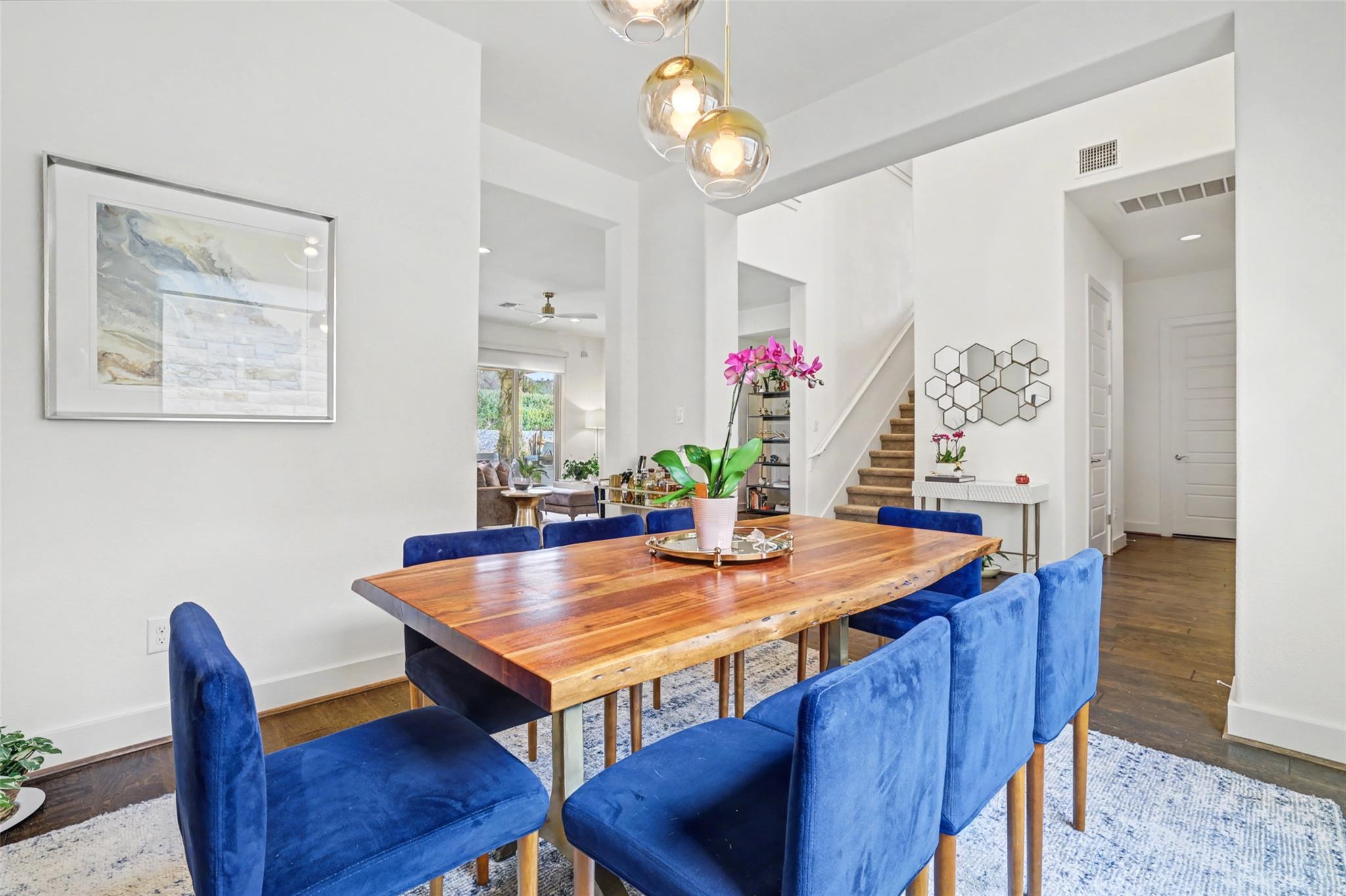 407 Forza Viola Way, Austin, TX 78738