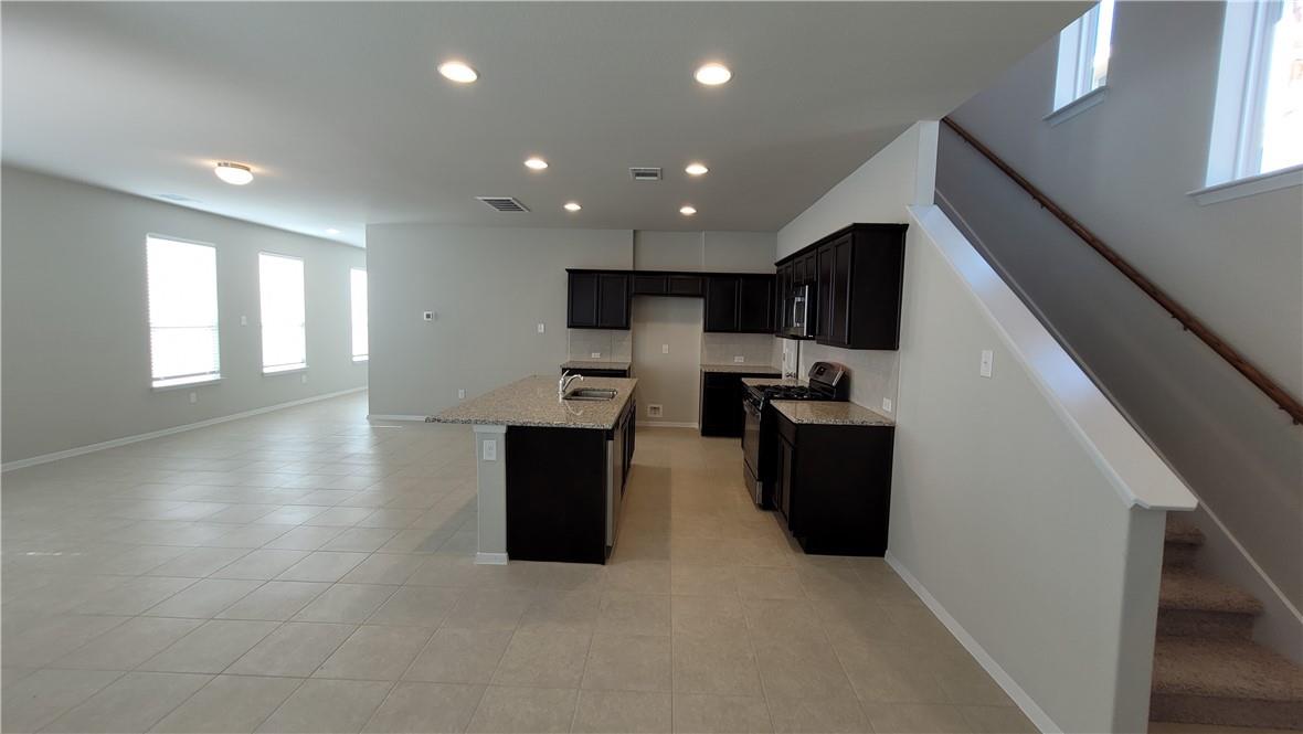 11605 Lago De Garda Dr, Austin, TX 78747