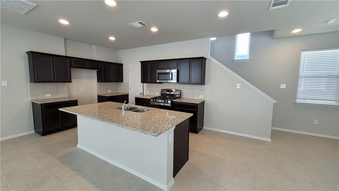 11605 Lago De Garda Dr, Austin, TX 78747