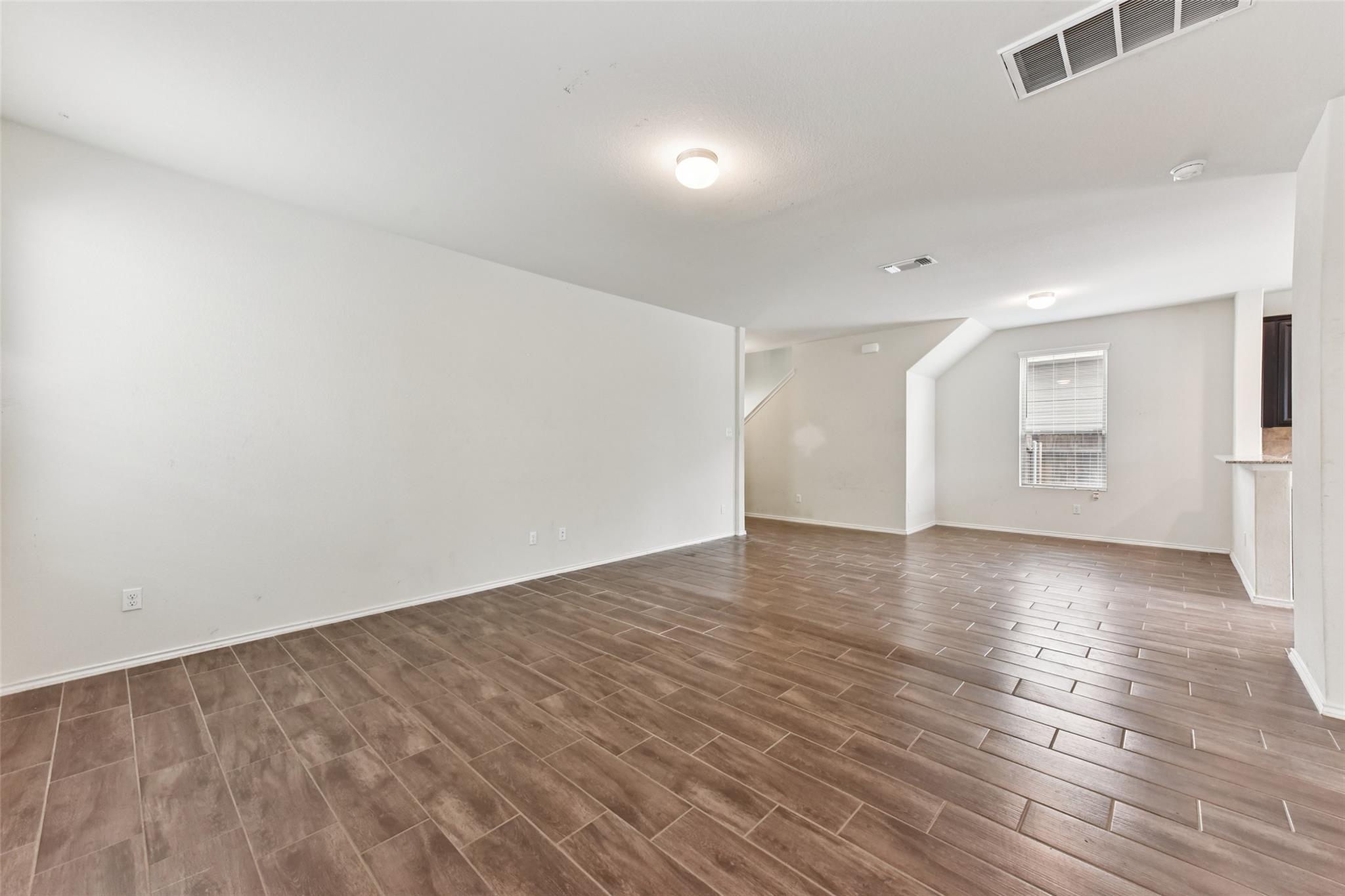 333 La Dera Dr, Liberty Hill, TX 78642