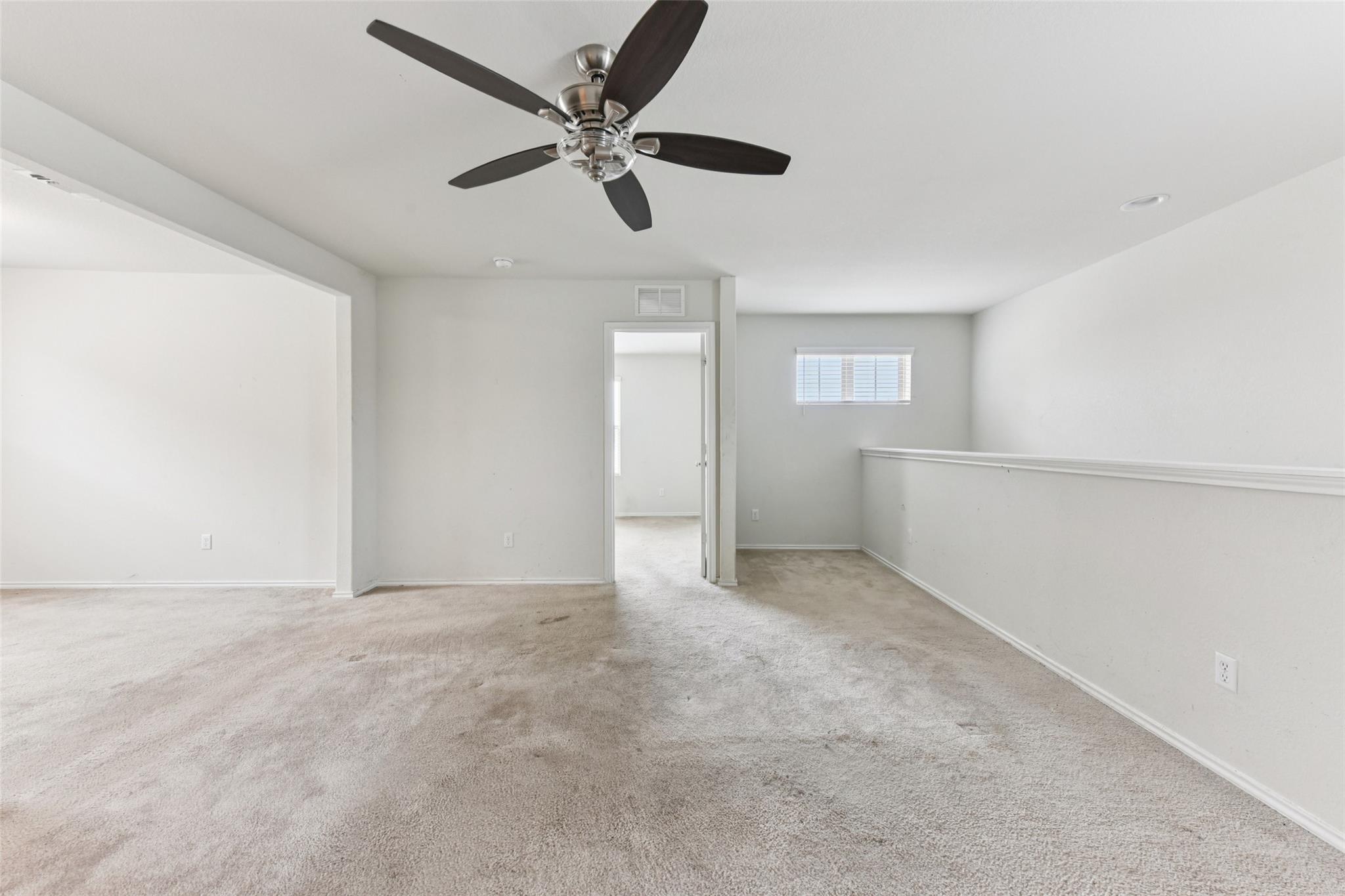 333 La Dera Dr, Liberty Hill, TX 78642