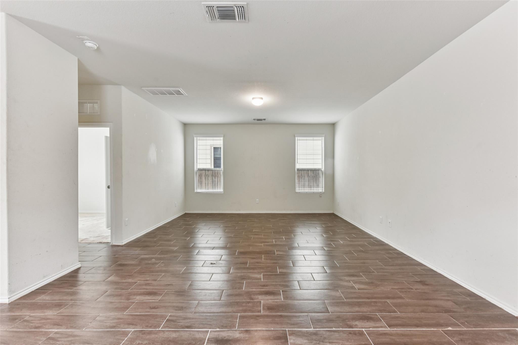 333 La Dera Dr, Liberty Hill, TX 78642