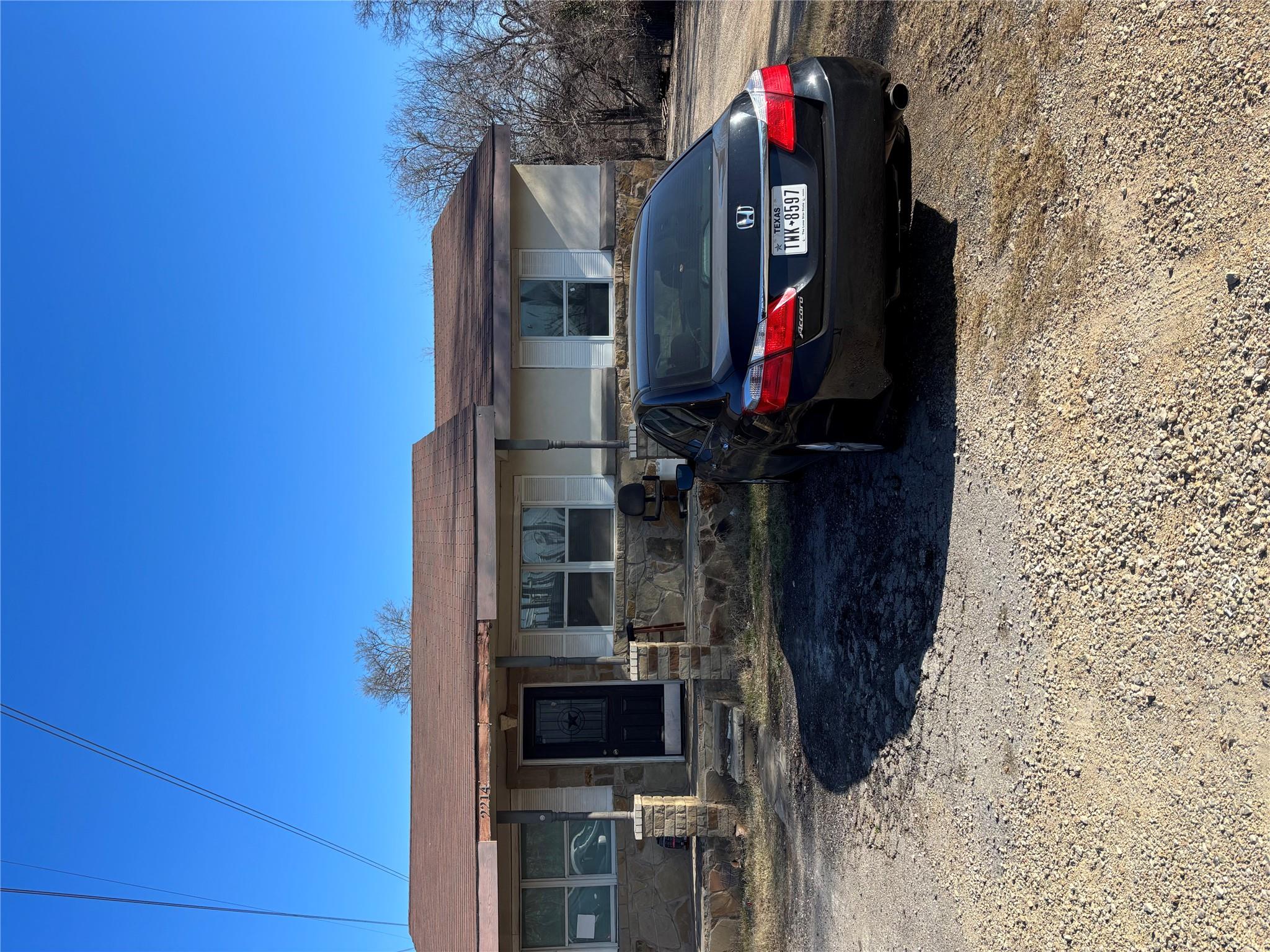 2214 Gardenia Dr, Austin, TX 78727