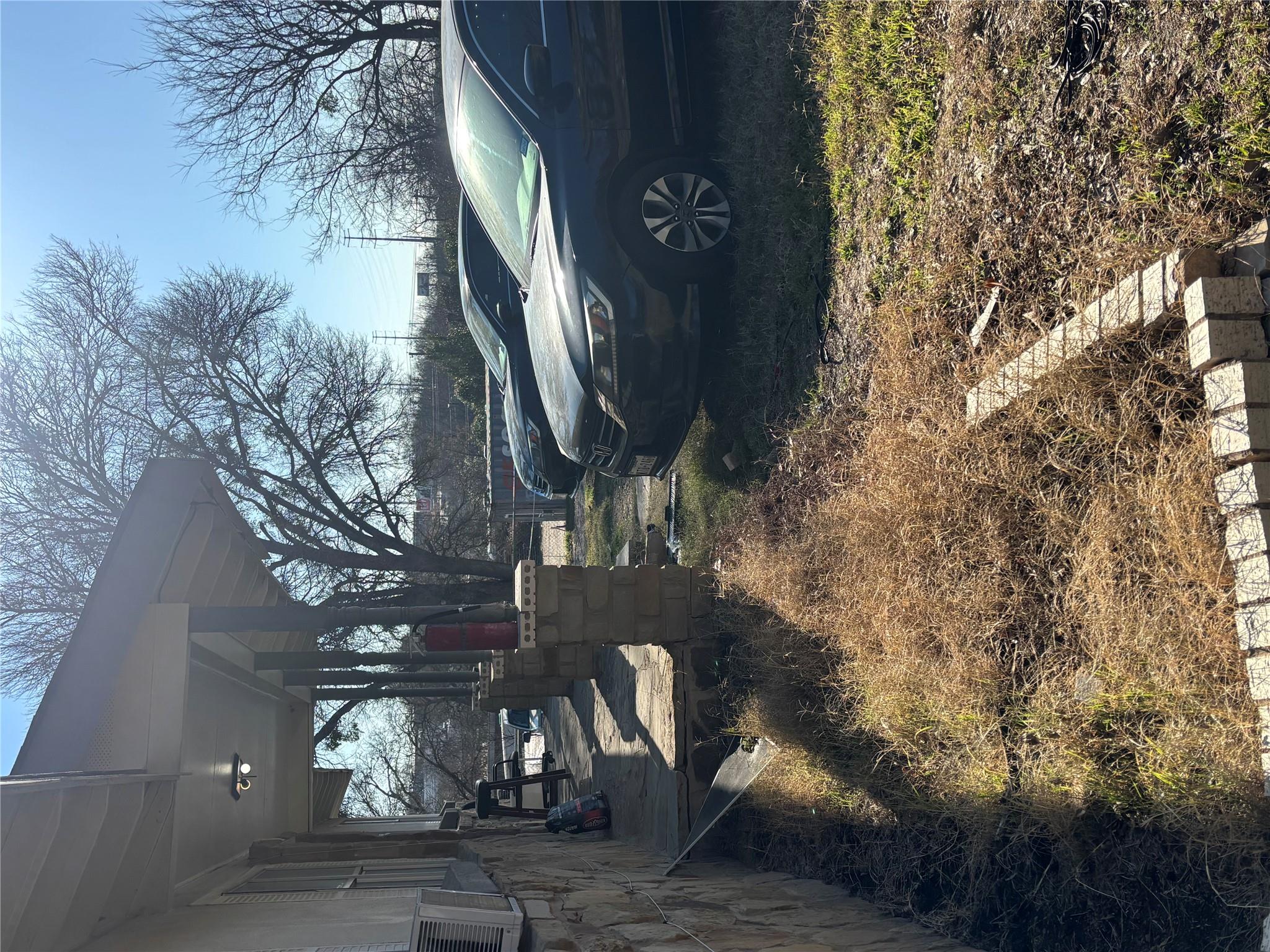 2214 Gardenia Dr, Austin, TX 78727