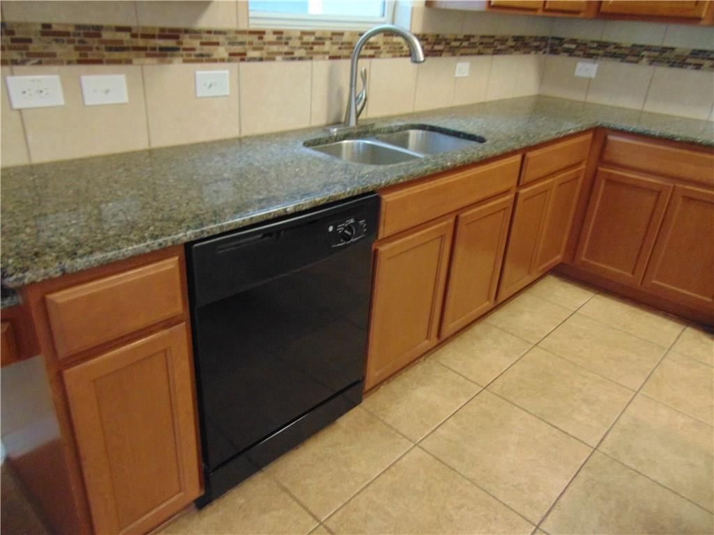 5208 Hellman, Kyle, TX 78640