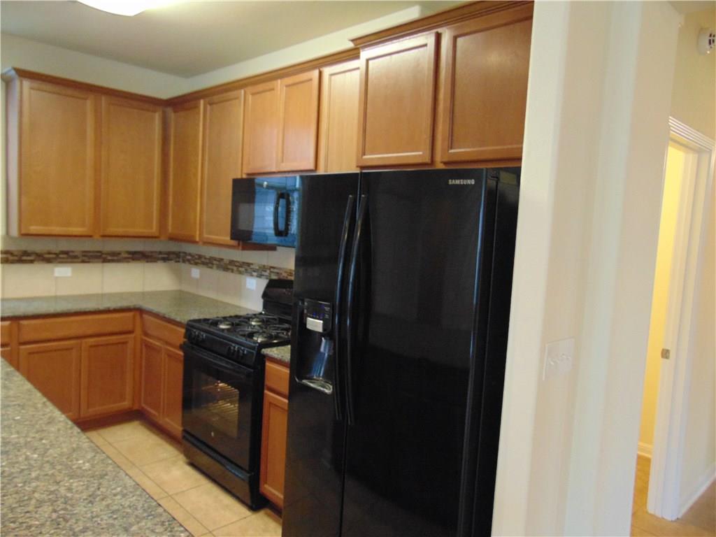 5208 Hellman, Kyle, TX 78640