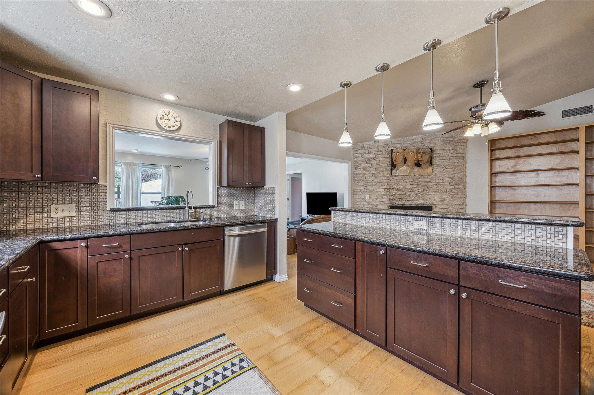 6702 Langston Dr, Austin, TX 78723