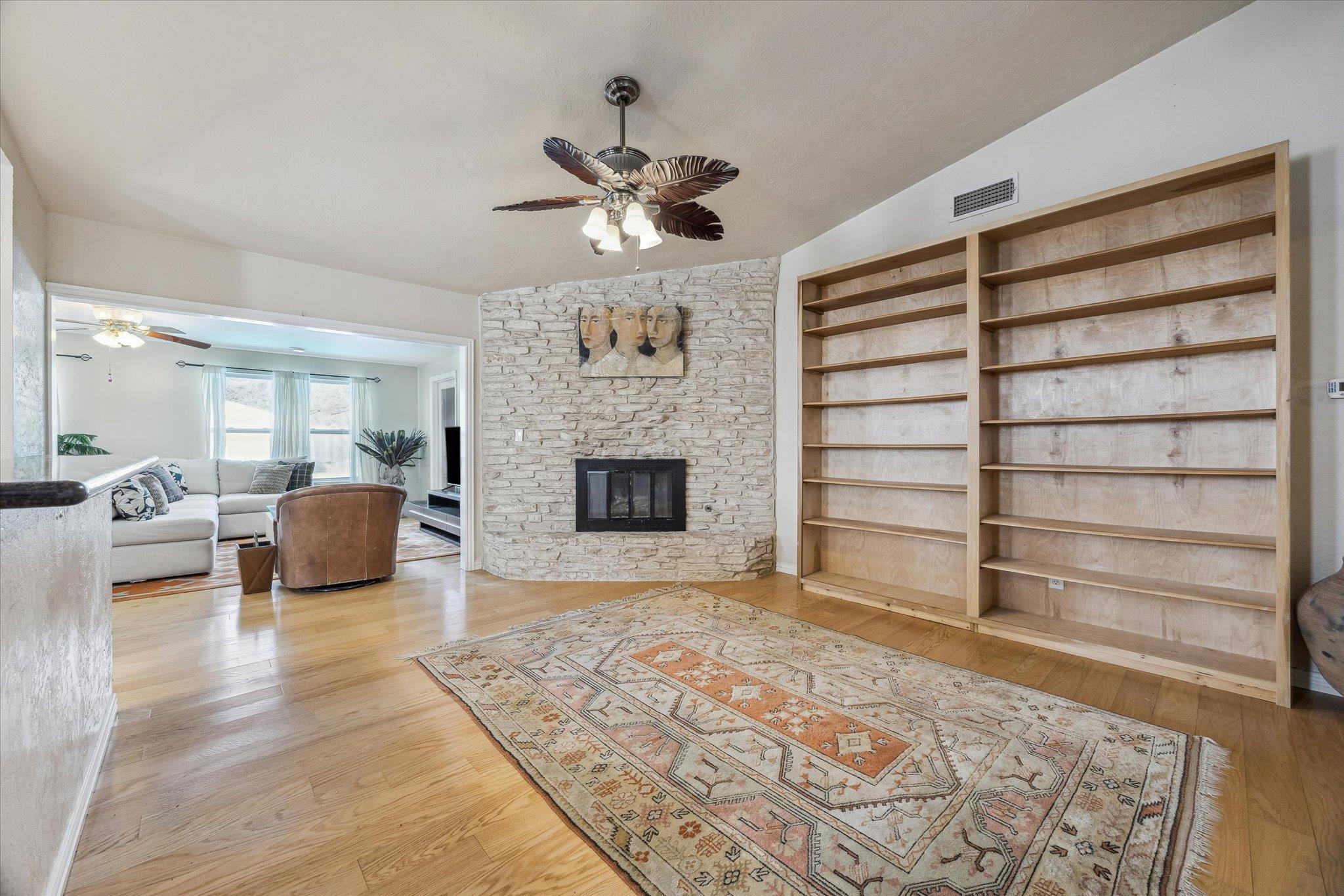 6702 Langston Dr, Austin, TX 78723