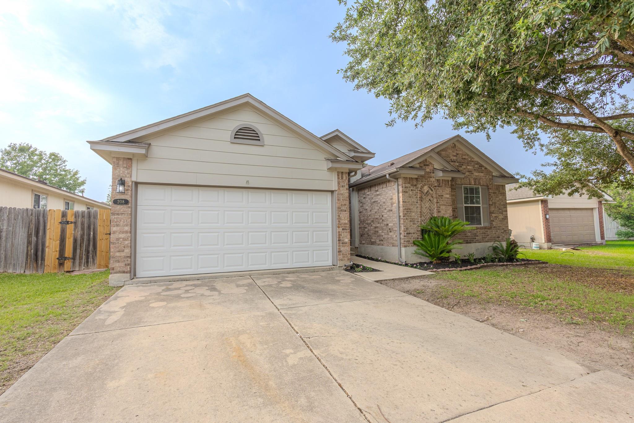 208 Discovery, Kyle, TX 78640