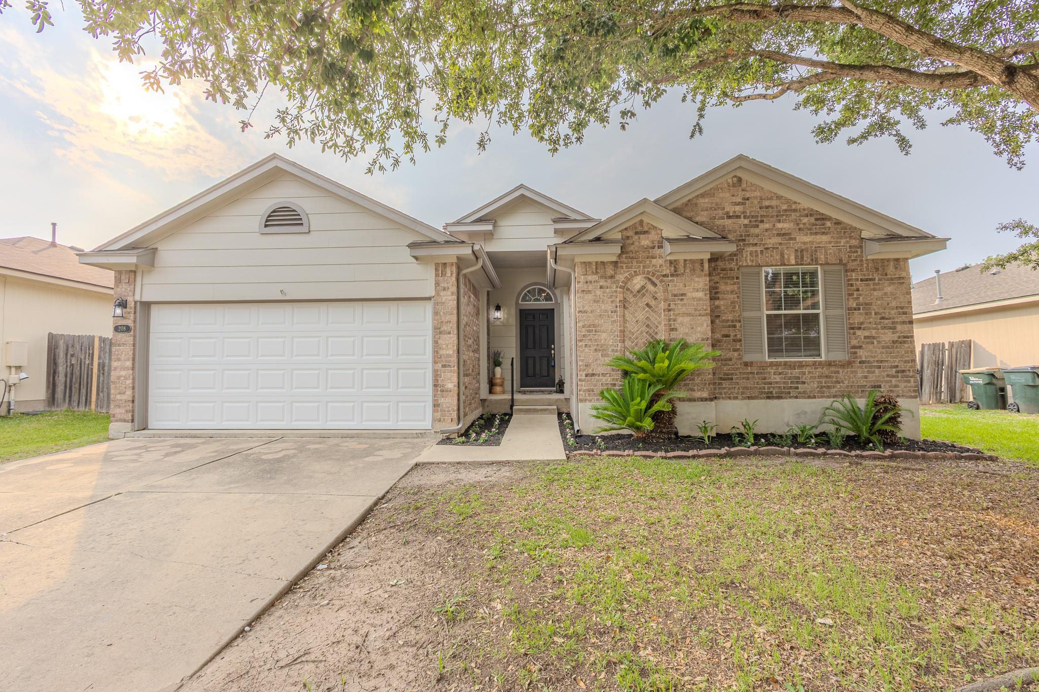 208 Discovery, Kyle, TX 78640