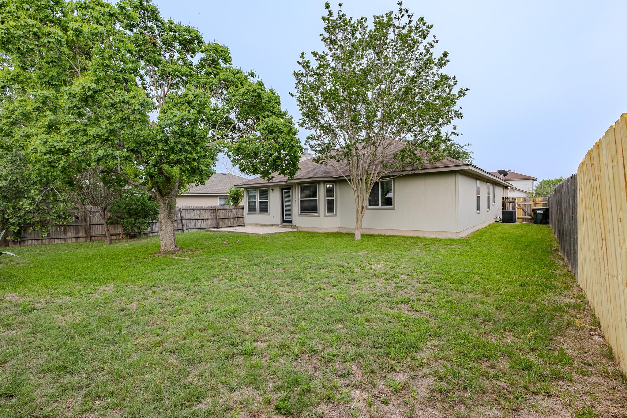 208 Discovery, Kyle, TX 78640