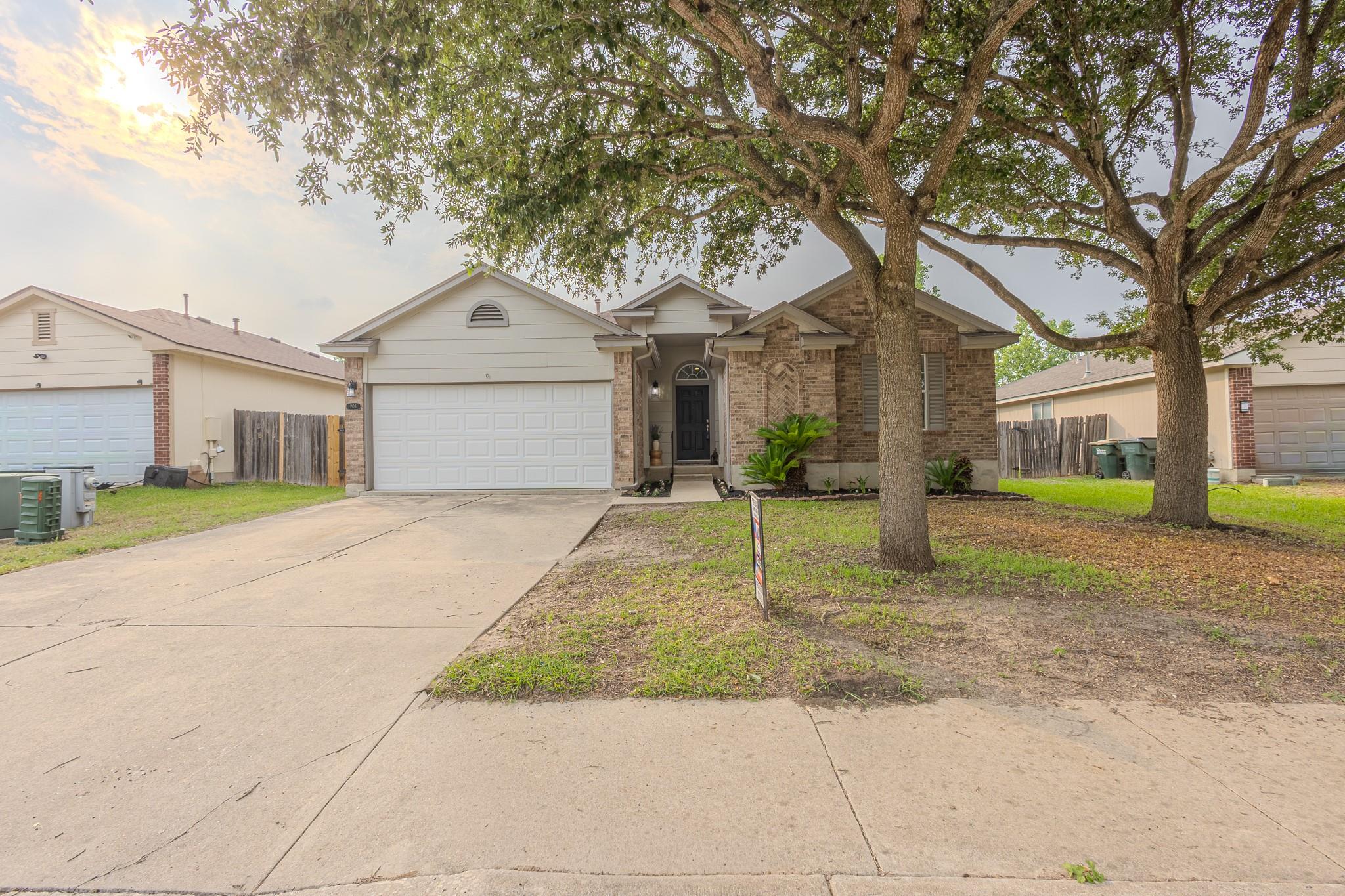 208 Discovery, Kyle, TX 78640