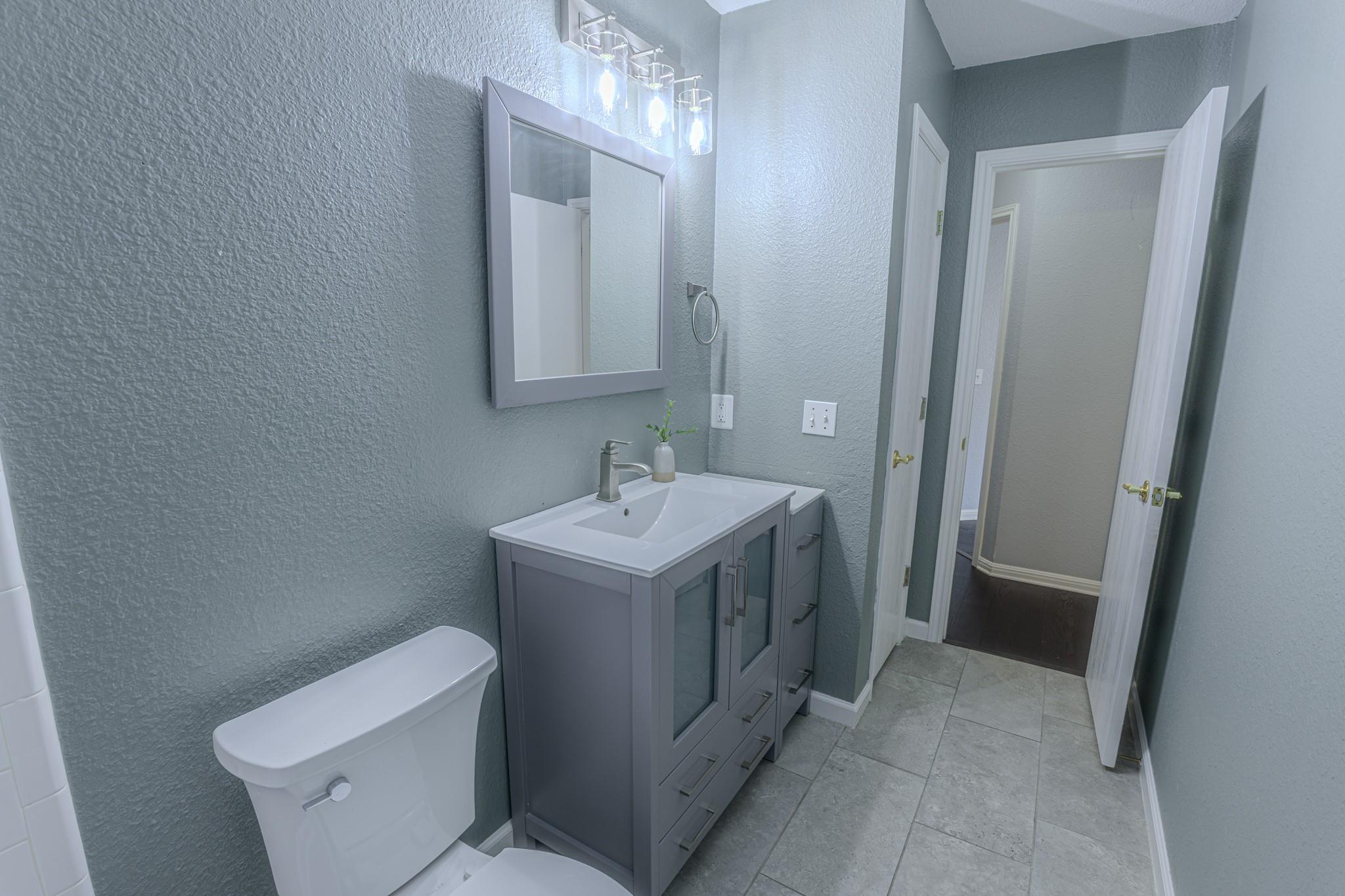 208 Discovery, Kyle, TX 78640