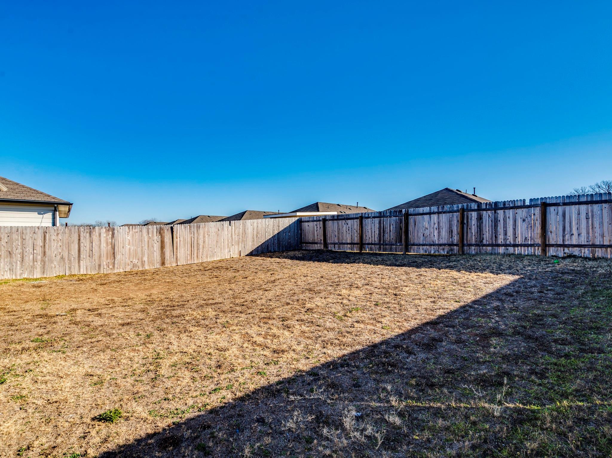 316 ADDISON Pl, Lockhart, TX 78644