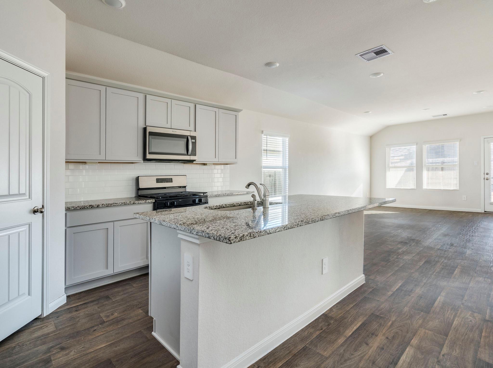 316 ADDISON Pl, Lockhart, TX 78644