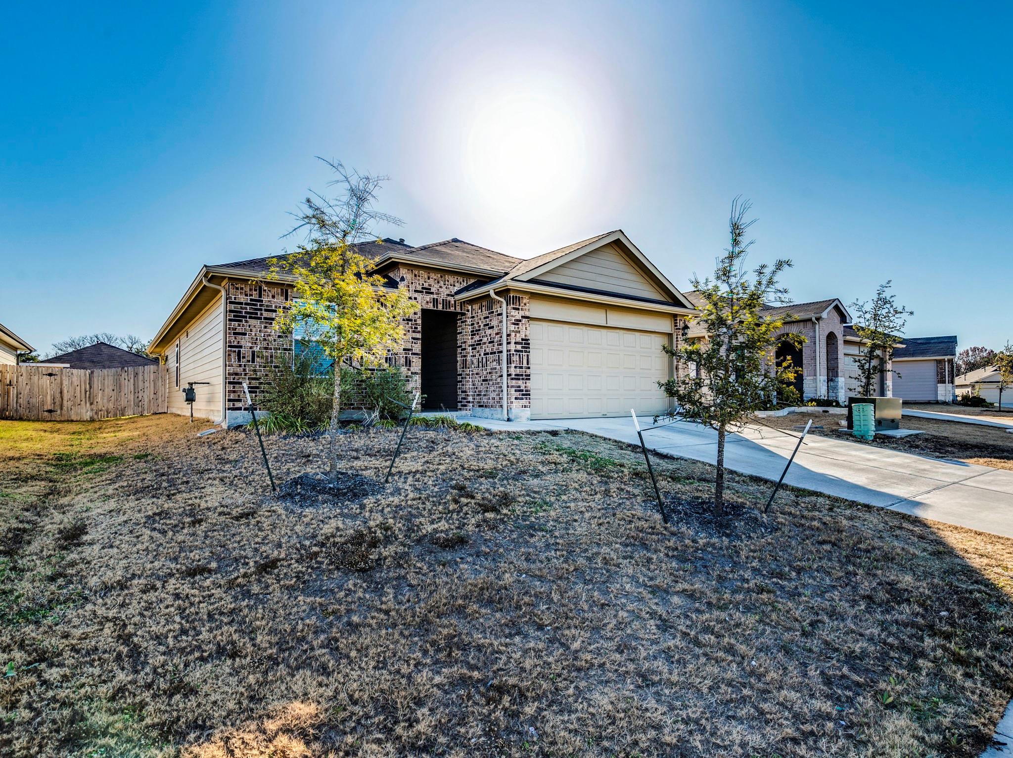 316 ADDISON Pl, Lockhart, TX 78644