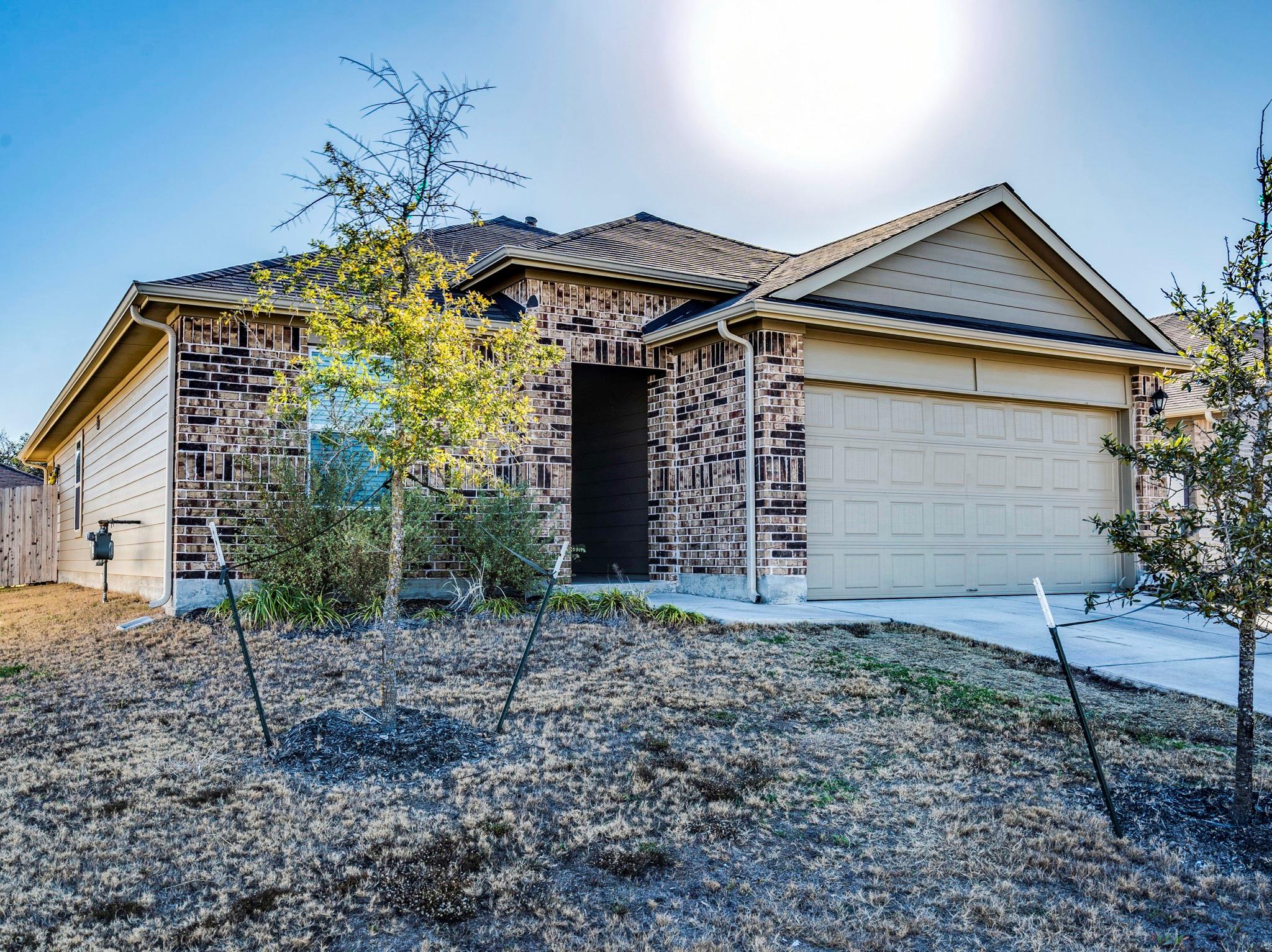 316 ADDISON Pl, Lockhart, TX 78644