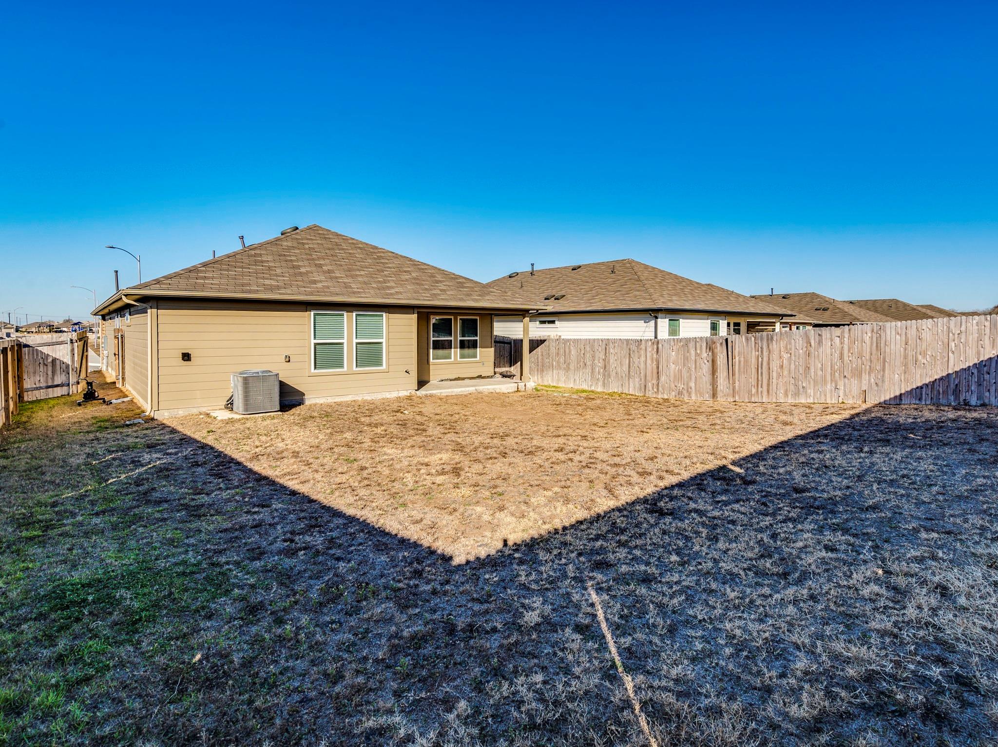 316 ADDISON Pl, Lockhart, TX 78644