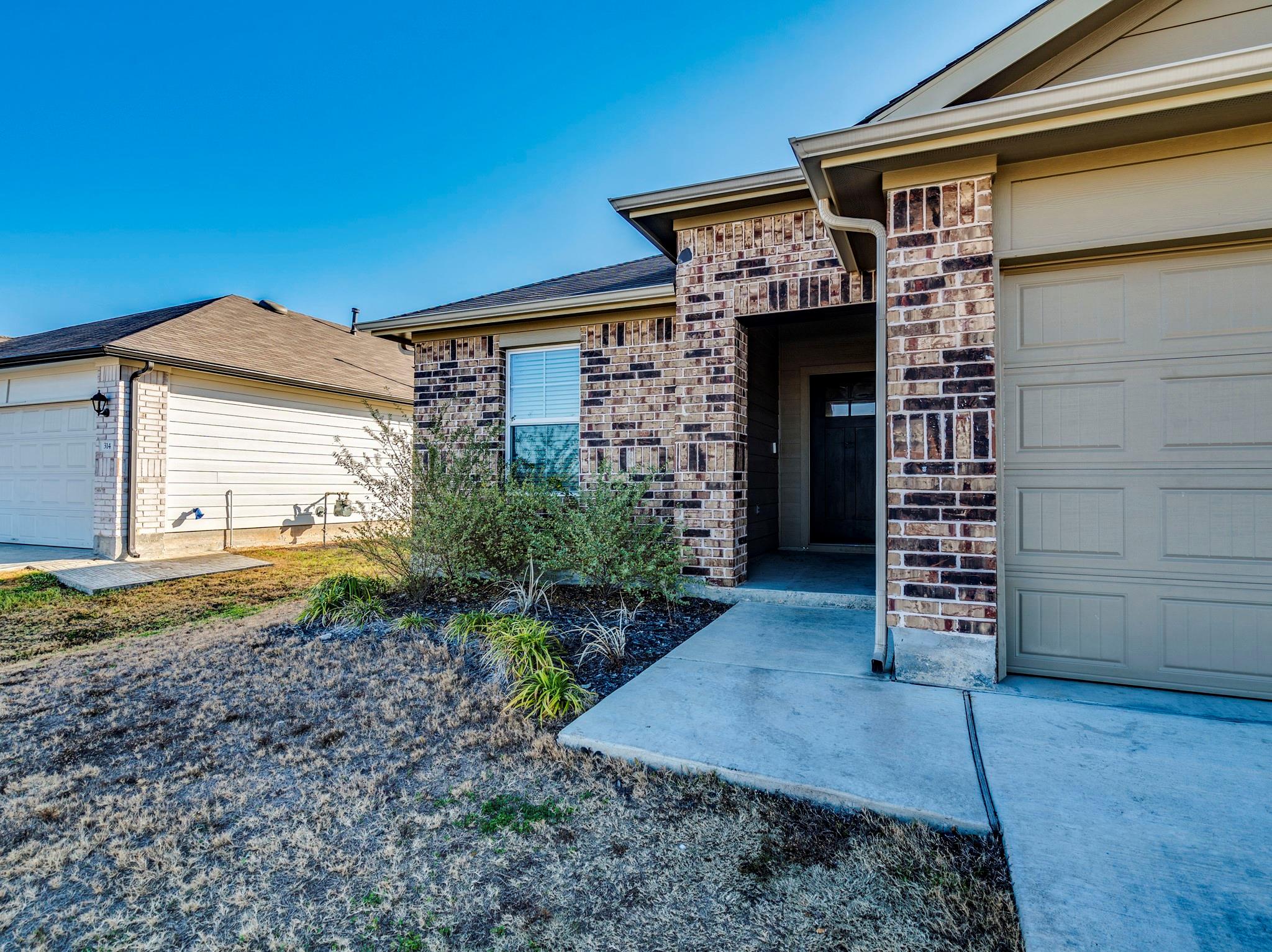 316 ADDISON Pl, Lockhart, TX 78644