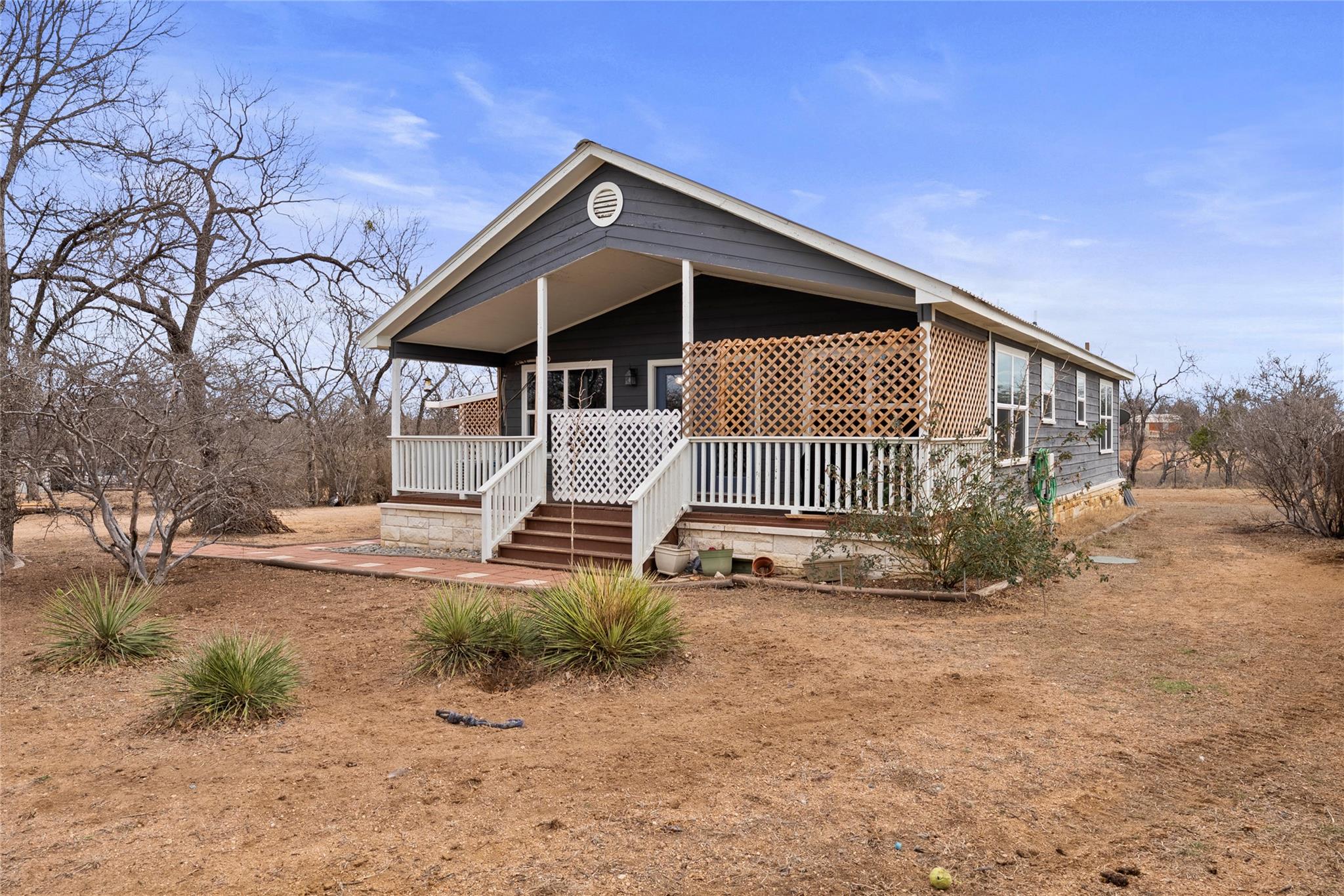 813 Airway St, Kingsland, TX 78639
