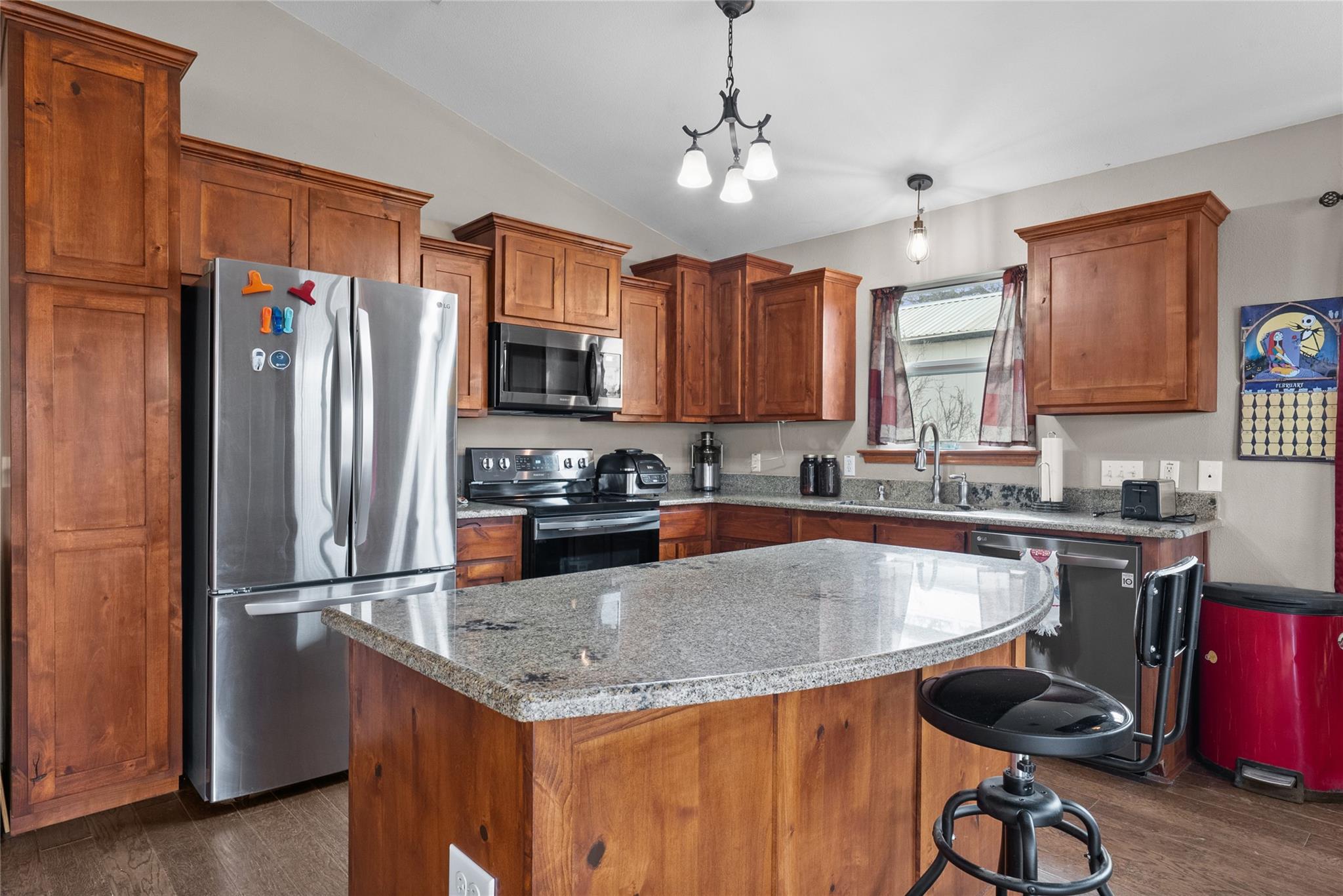 813 Airway St, Kingsland, TX 78639