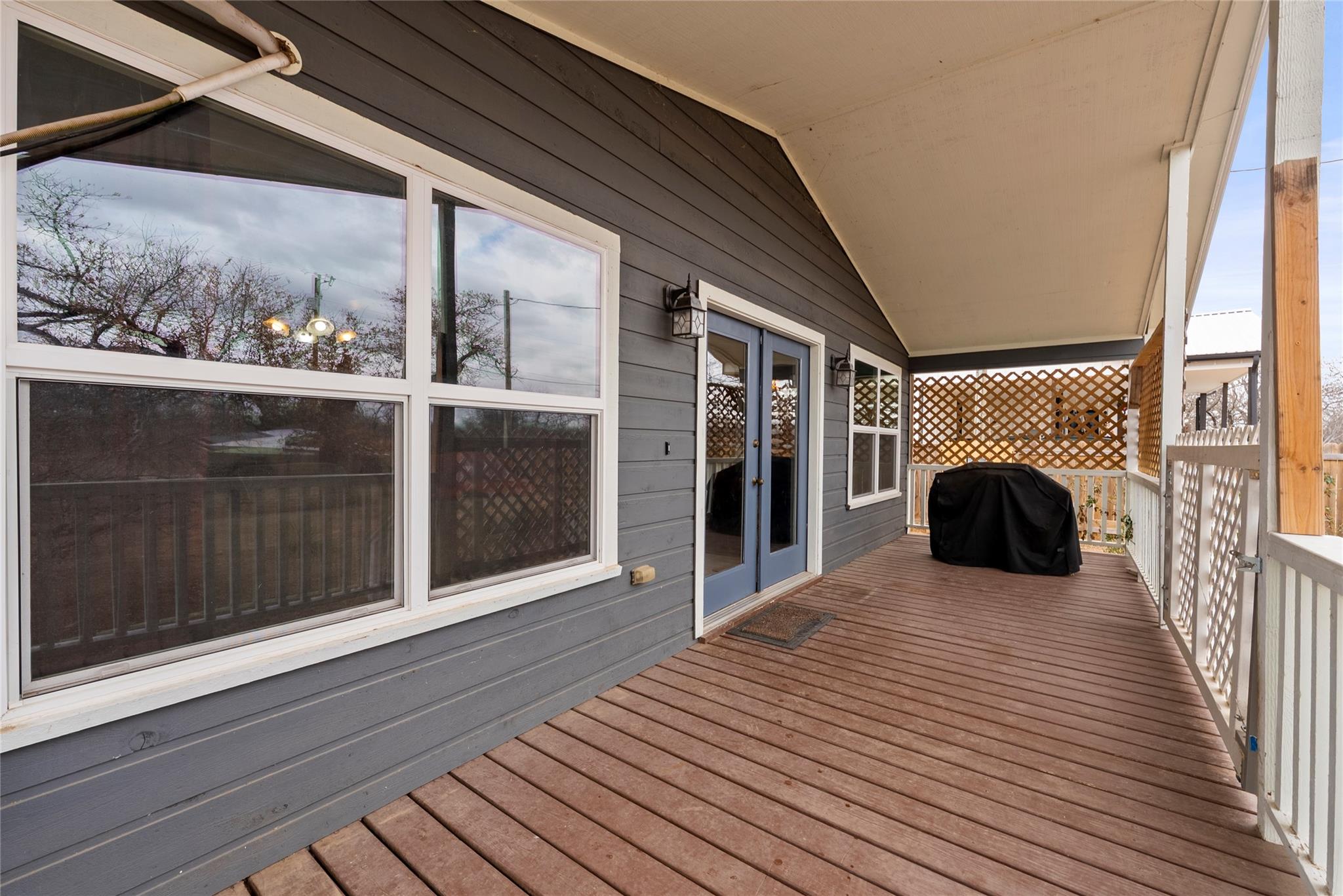 813 Airway St, Kingsland, TX 78639