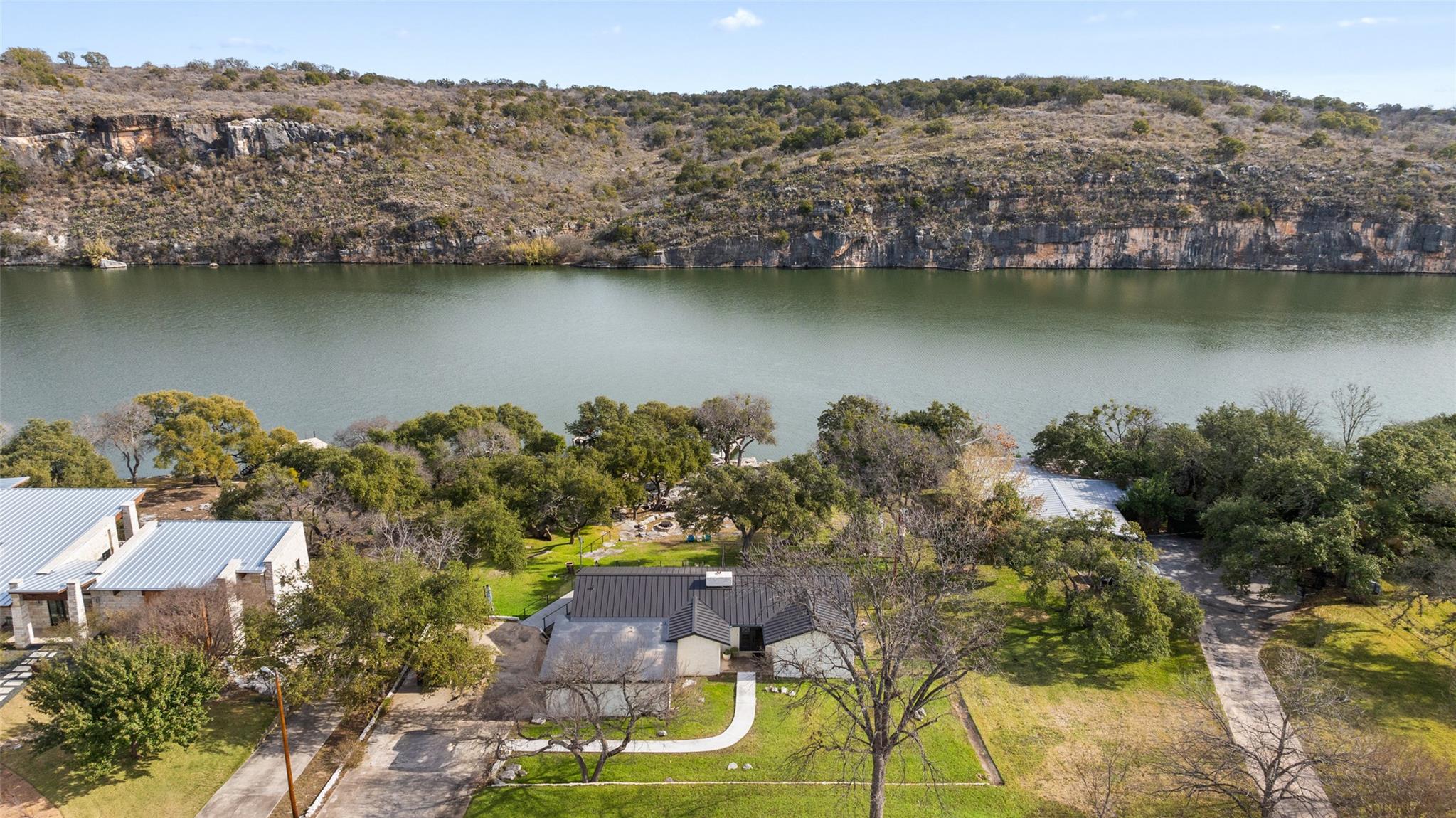 1204 Los Escondidos St, Marble Falls, TX 78654