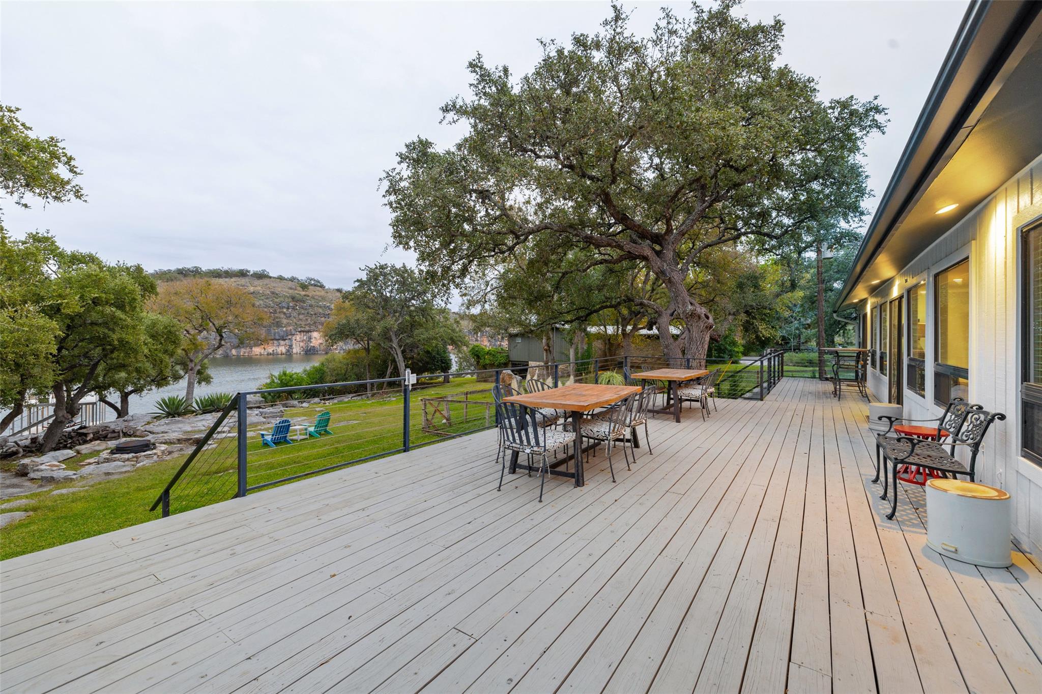 1204 Los Escondidos St, Marble Falls, TX 78654