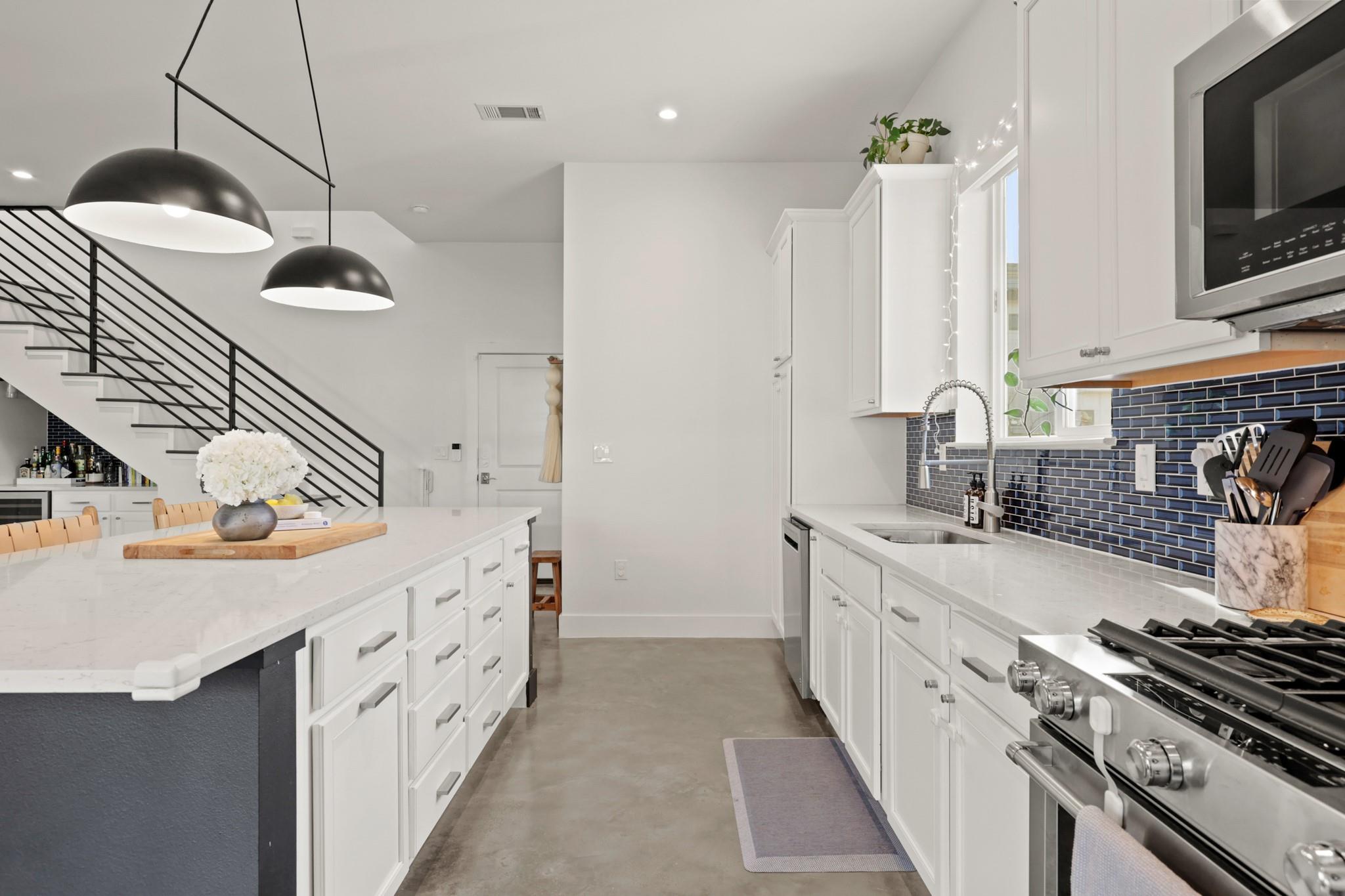 1102 1/2 Tillery St # 1, Austin, TX 78702