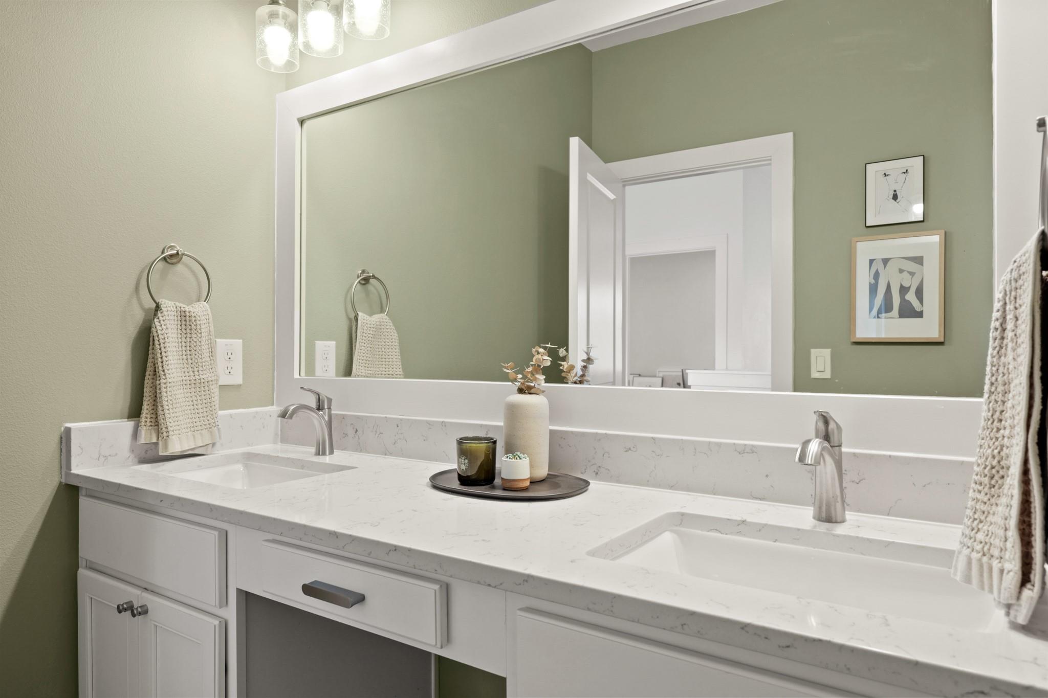 1102 1/2 Tillery St # 1, Austin, TX 78702