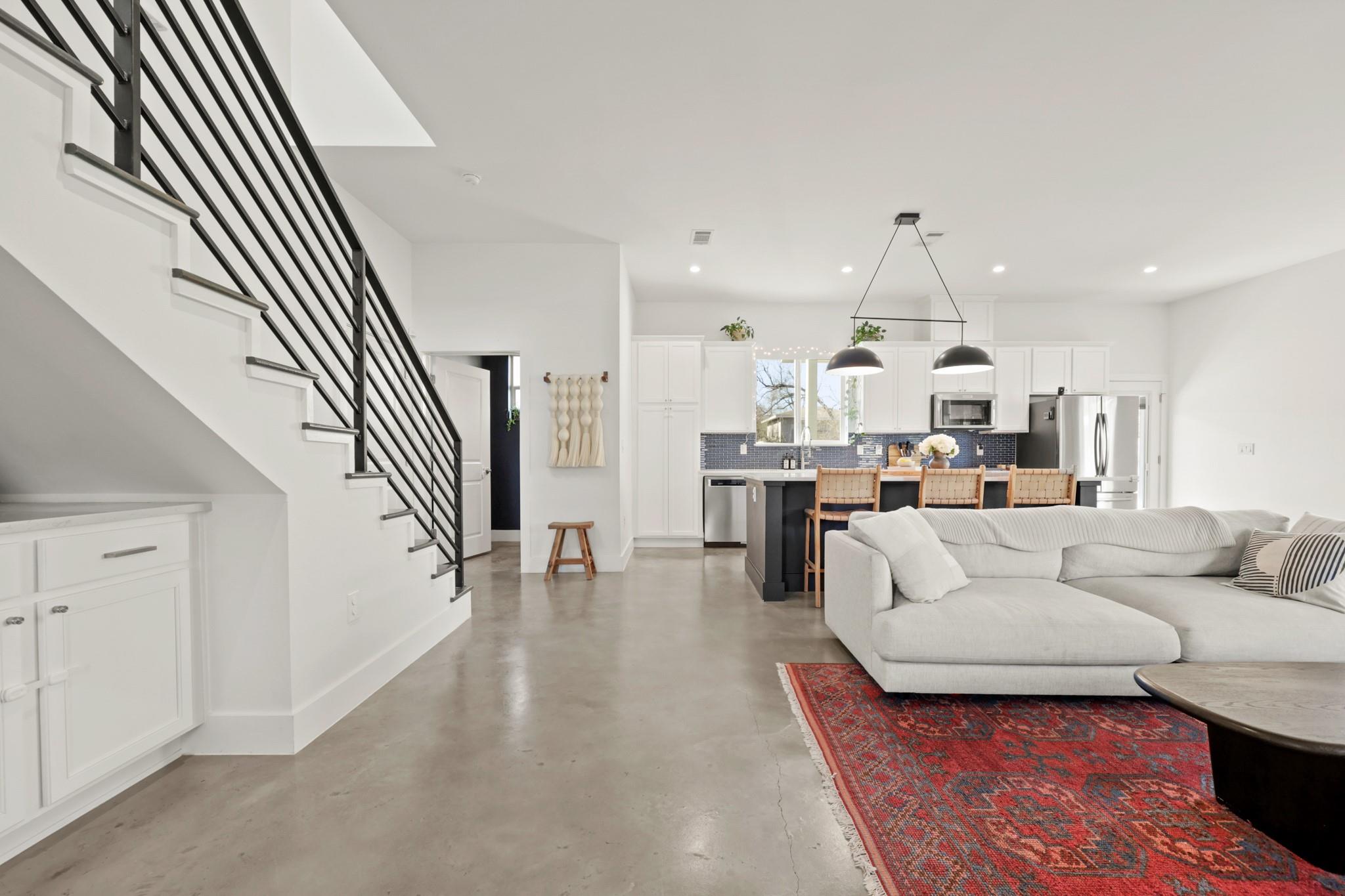 1102 1/2 Tillery St # 1, Austin, TX 78702