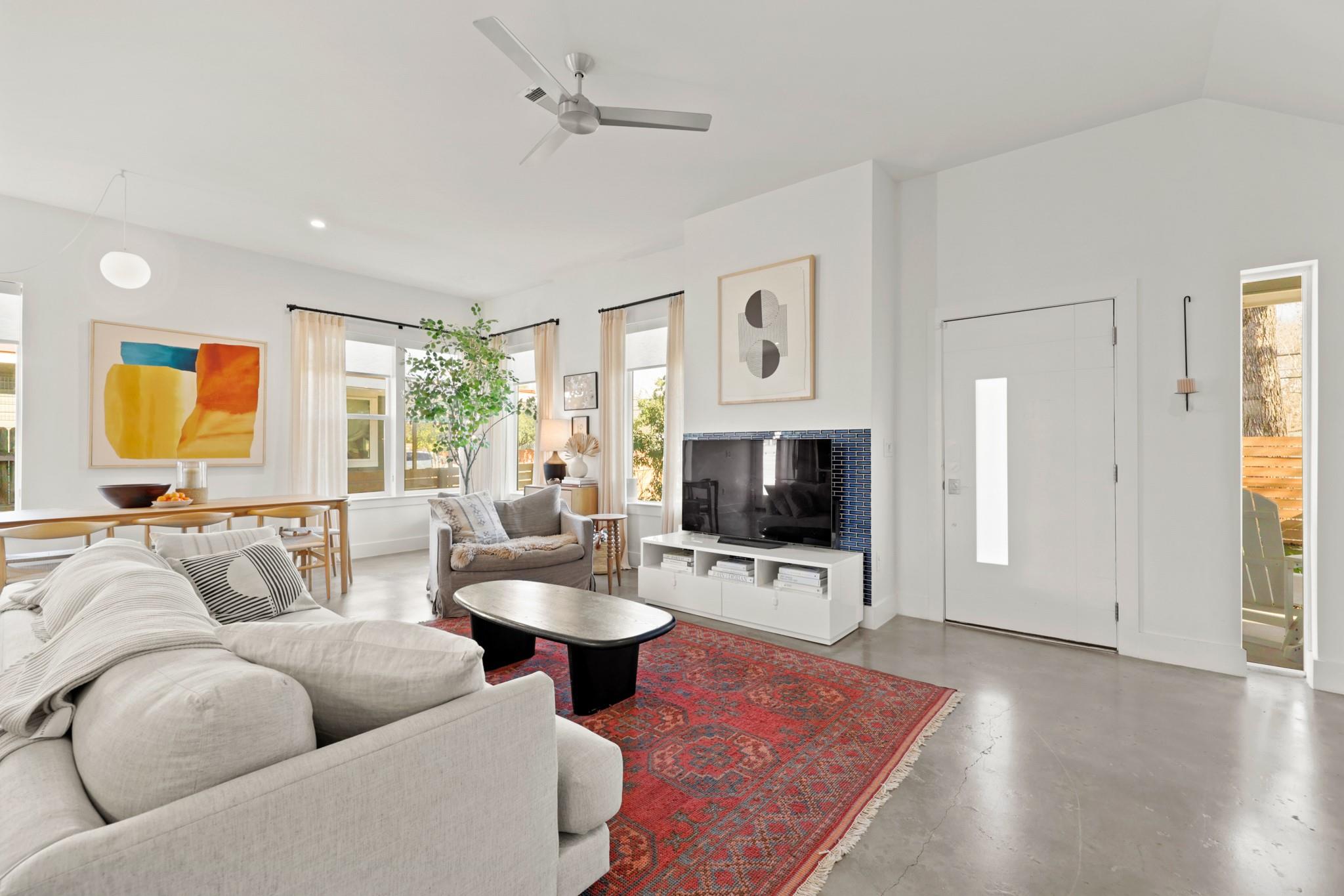 1102 1/2 Tillery St # 1, Austin, TX 78702