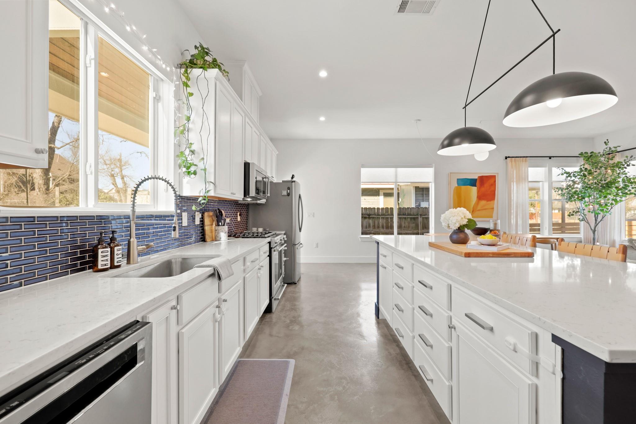 1102 1/2 Tillery St # 1, Austin, TX 78702