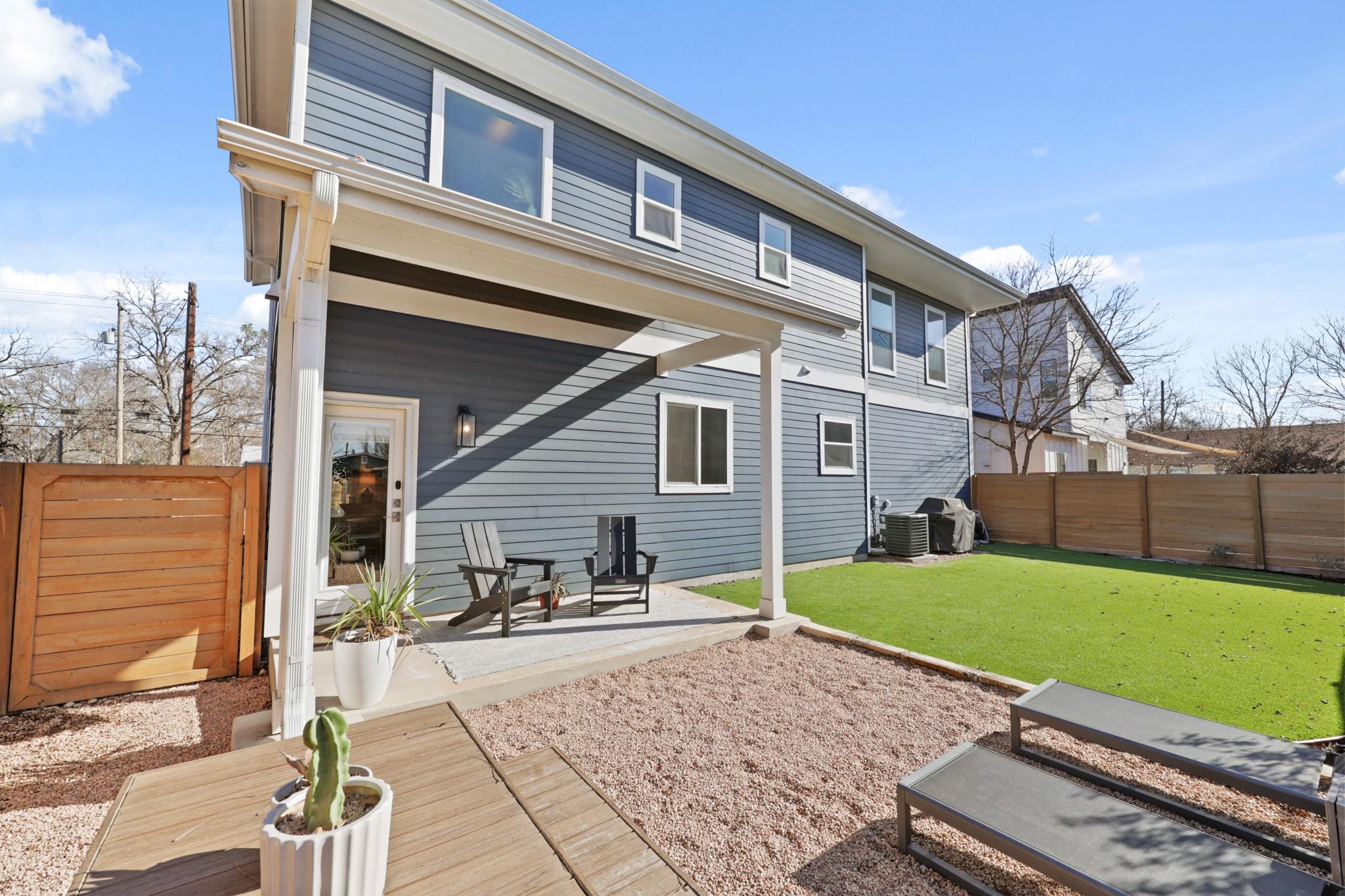 1102 1/2 Tillery St # 1, Austin, TX 78702