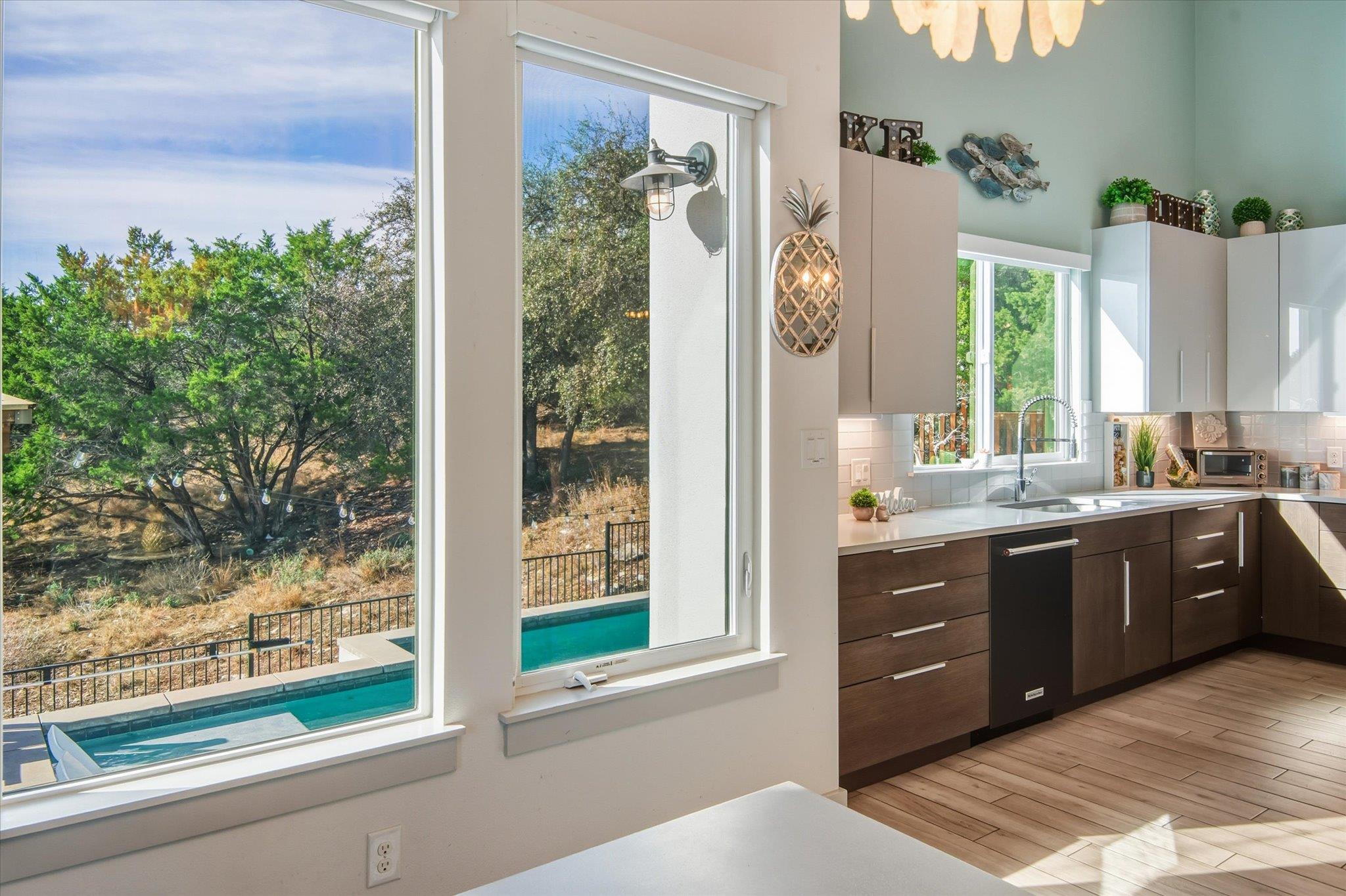 20501 Houston Cv, Lago Vista, TX 78645