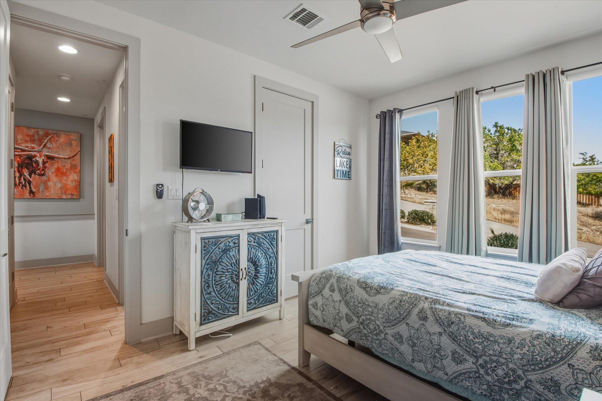 20501 Houston Cv, Lago Vista, TX 78645