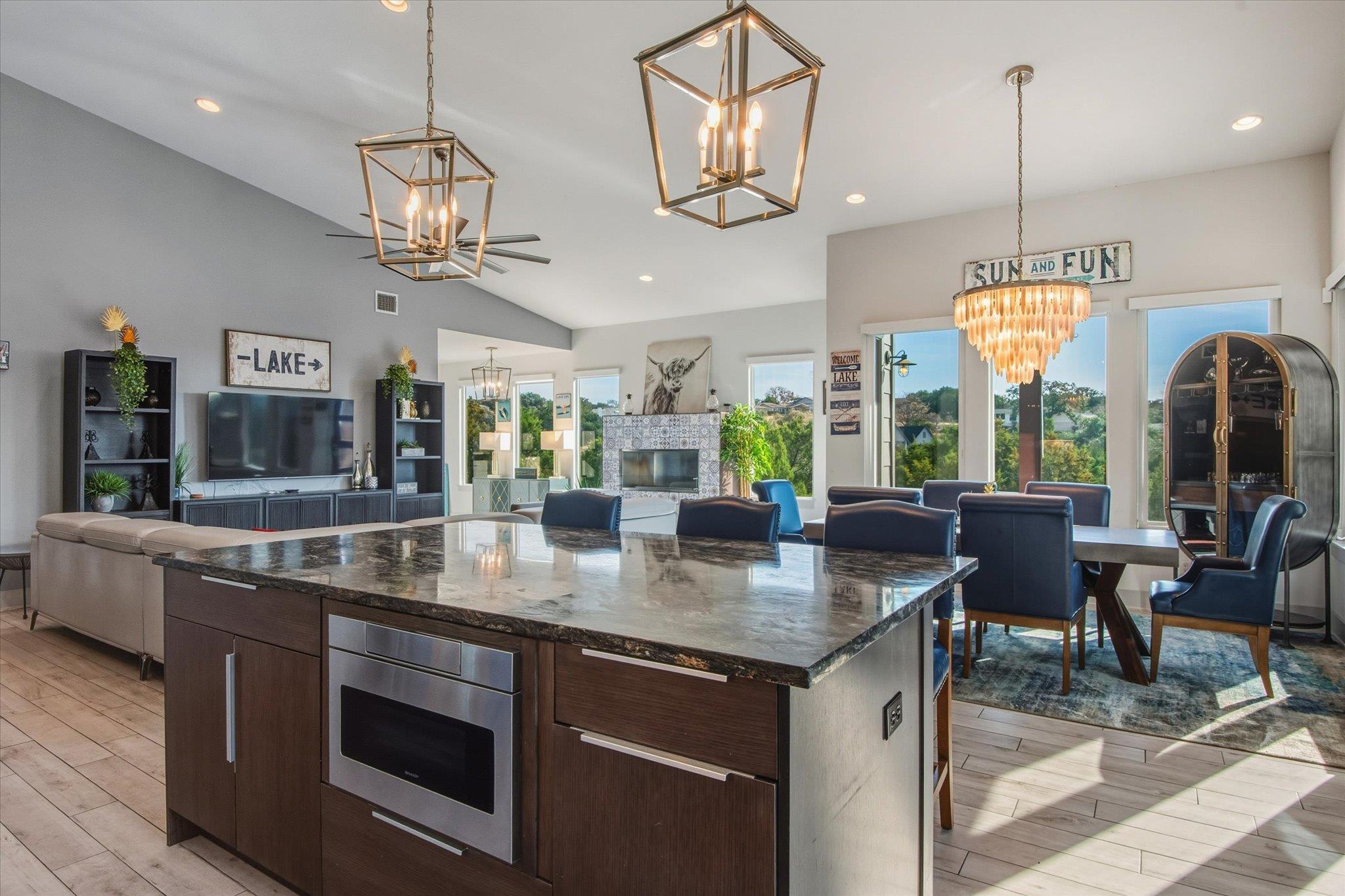 20501 Houston Cv, Lago Vista, TX 78645