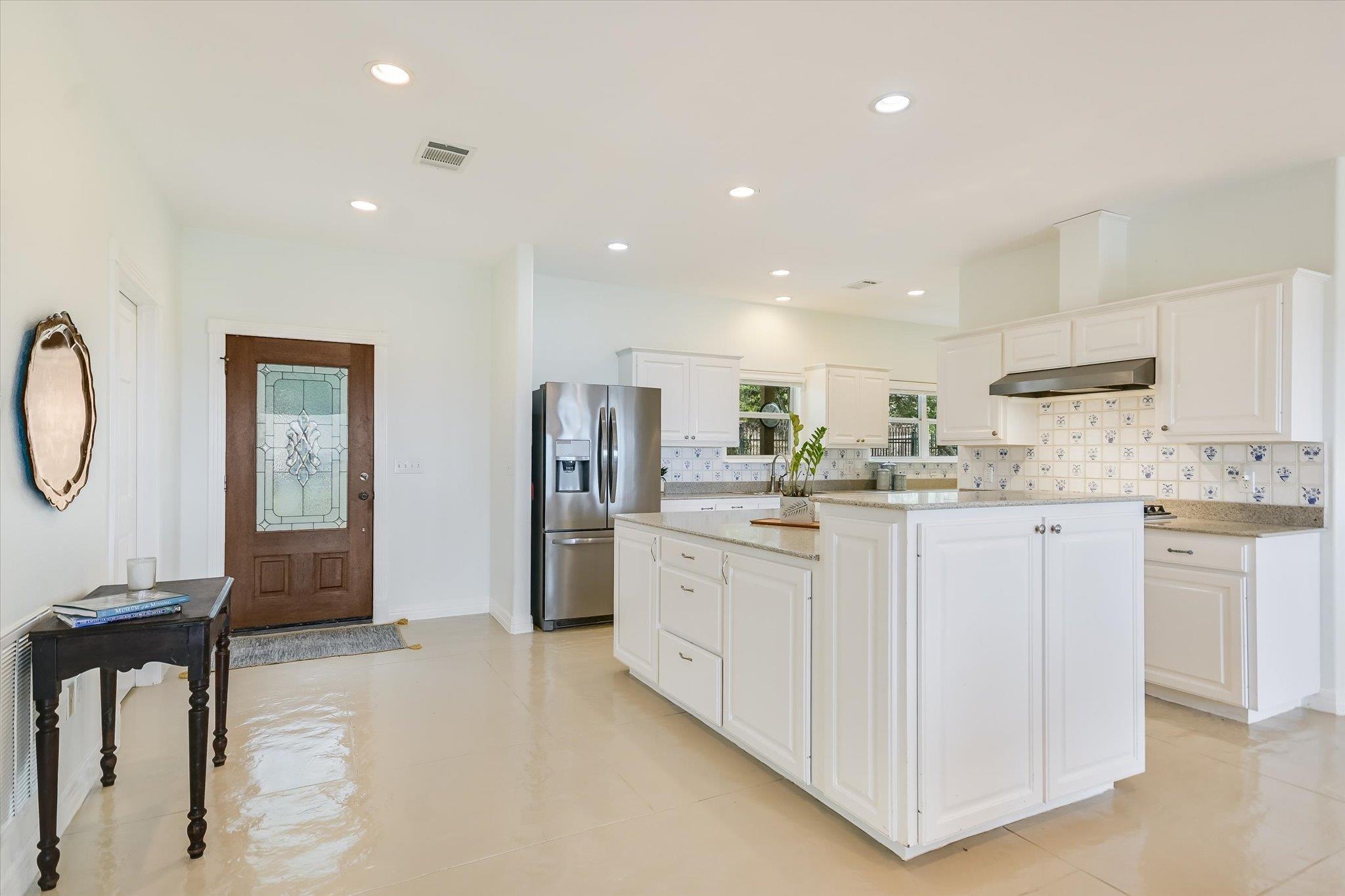 816 BUTTERCUP Ln, Wimberley, TX 78676