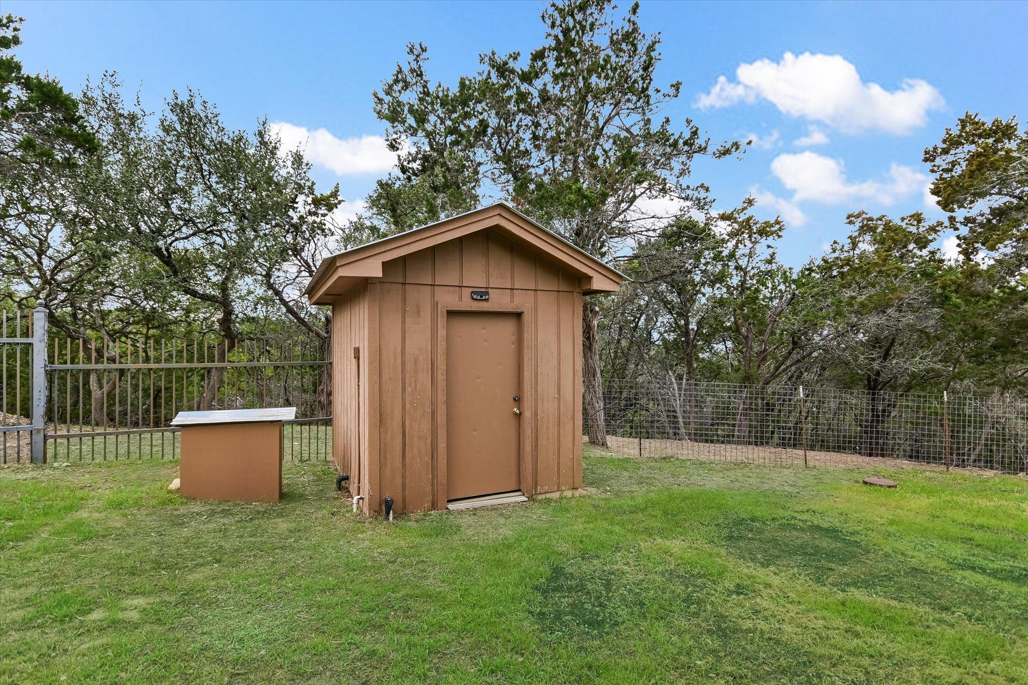 816 BUTTERCUP Ln, Wimberley, TX 78676