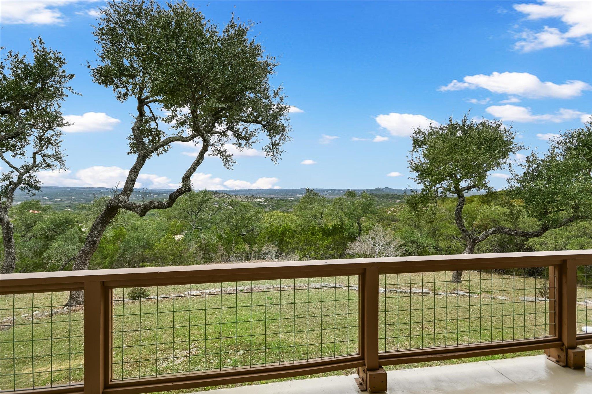816 BUTTERCUP Ln, Wimberley, TX 78676