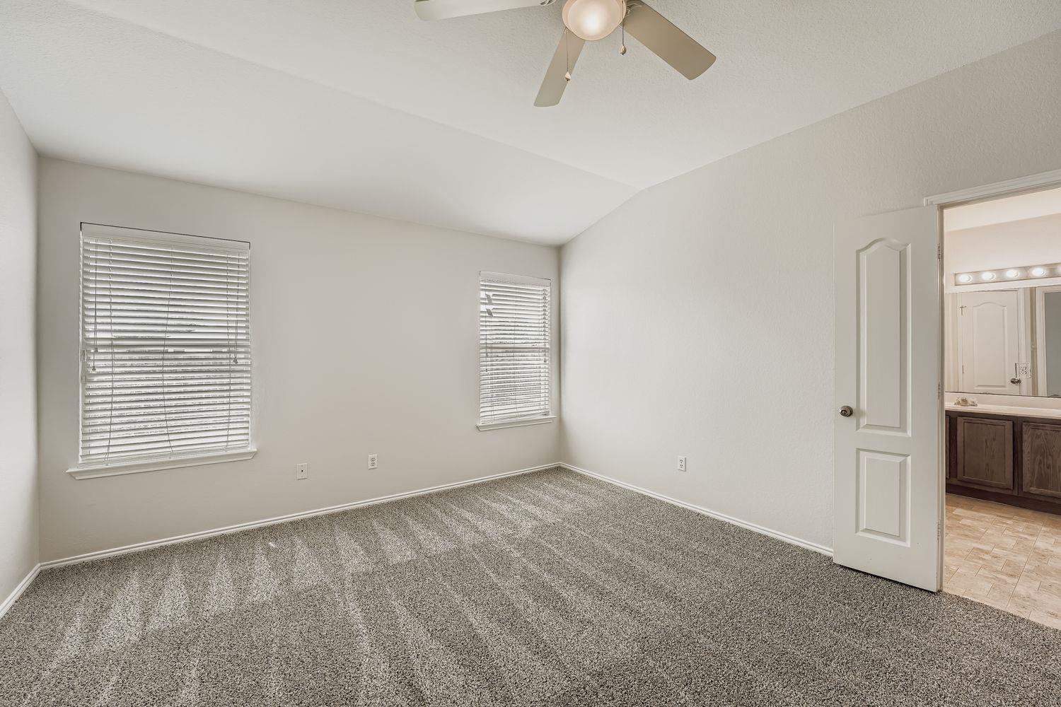 302 Floating Leaf Dr, Hutto, TX 78634