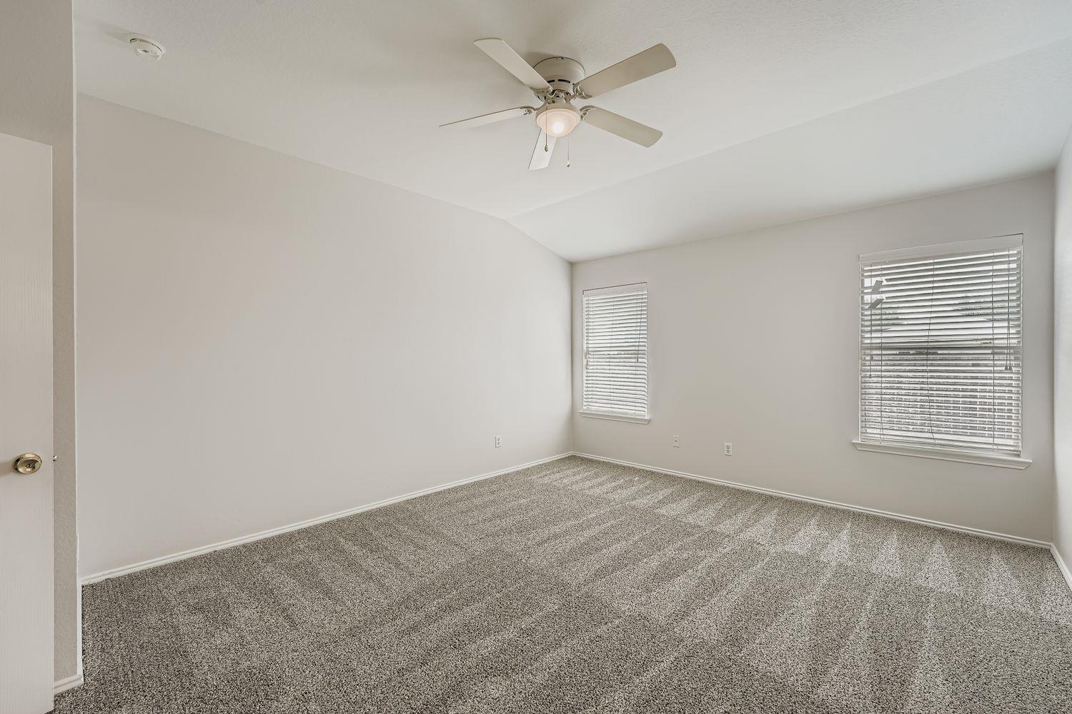 302 Floating Leaf Dr, Hutto, TX 78634