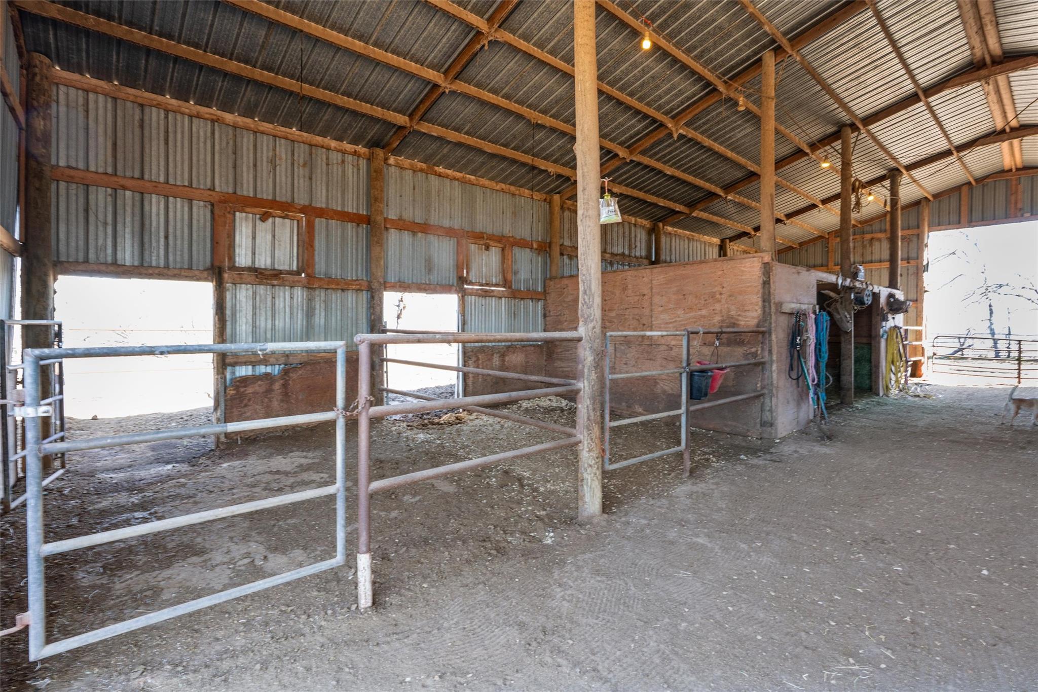 173 County Road 458A, Thorndale, TX 76577