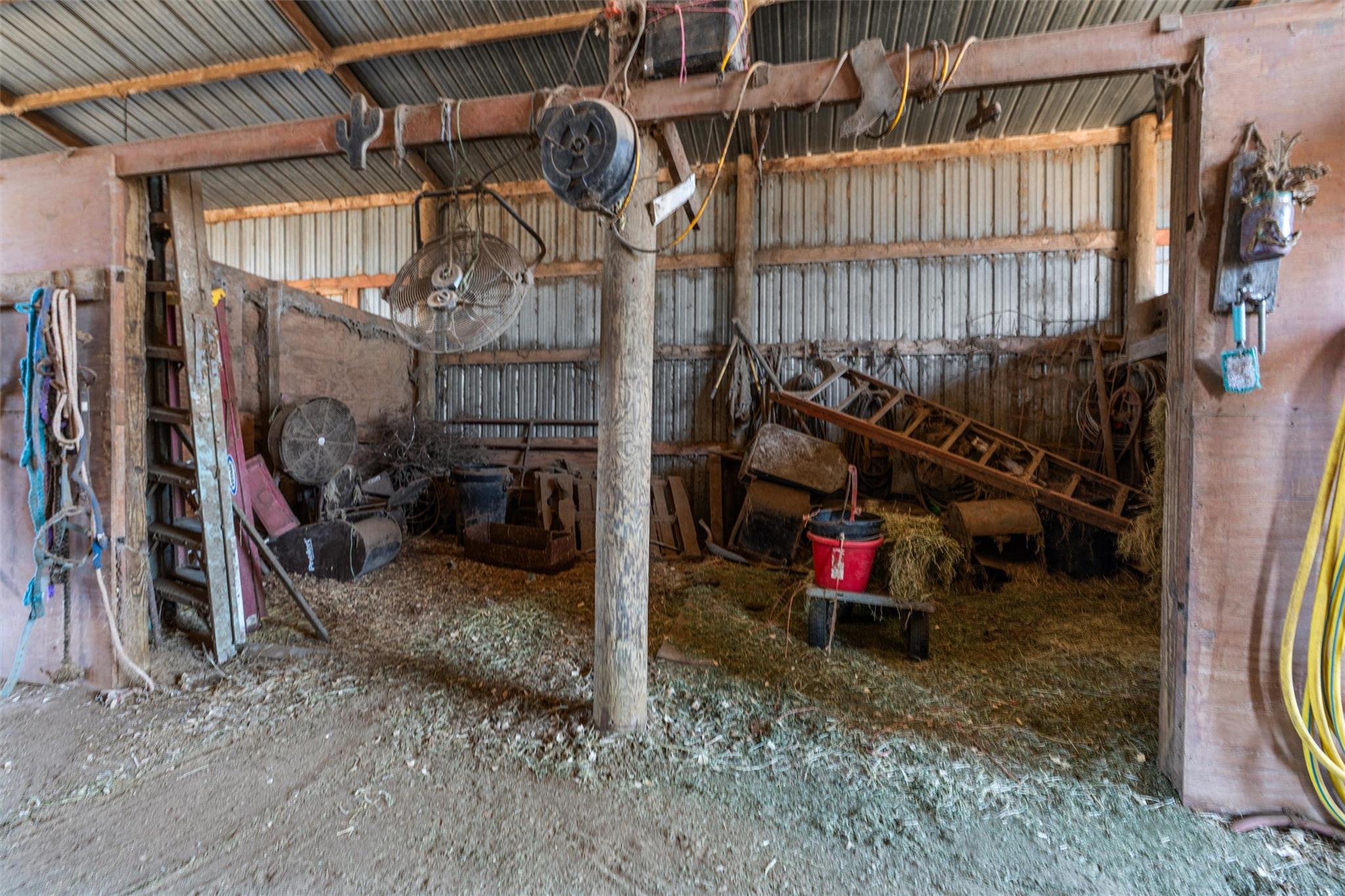 173 County Road 458A, Thorndale, TX 76577